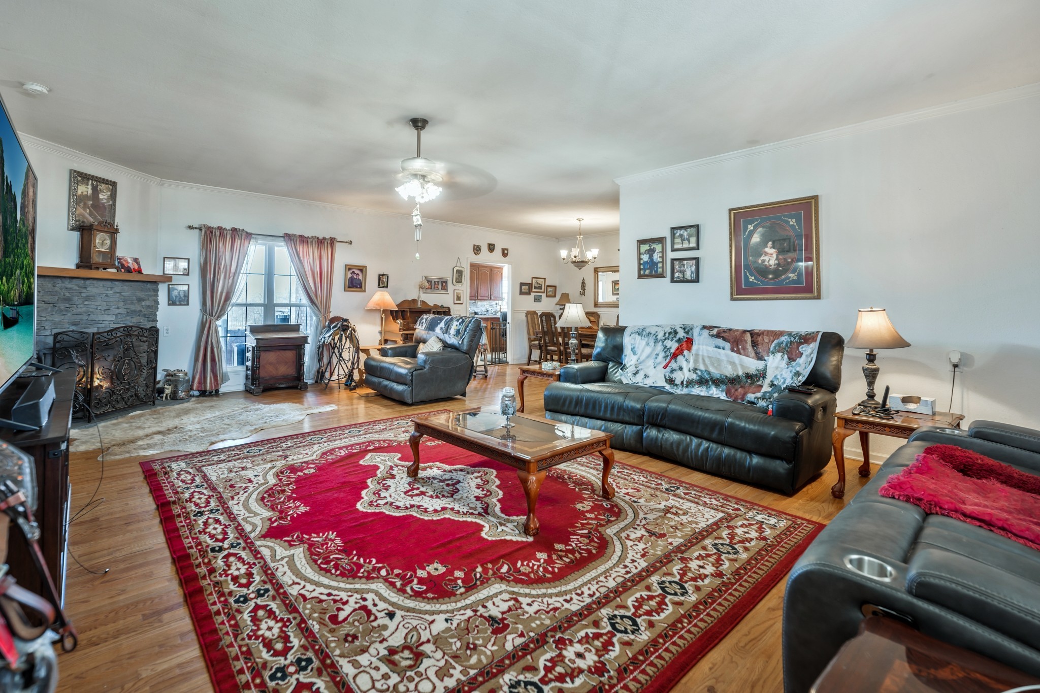 Lawrenceburg, Tennessee, 38464, United States, 3 Bedrooms Bedrooms, ,2 BathroomsBathrooms,Residential,For Sale,1940274