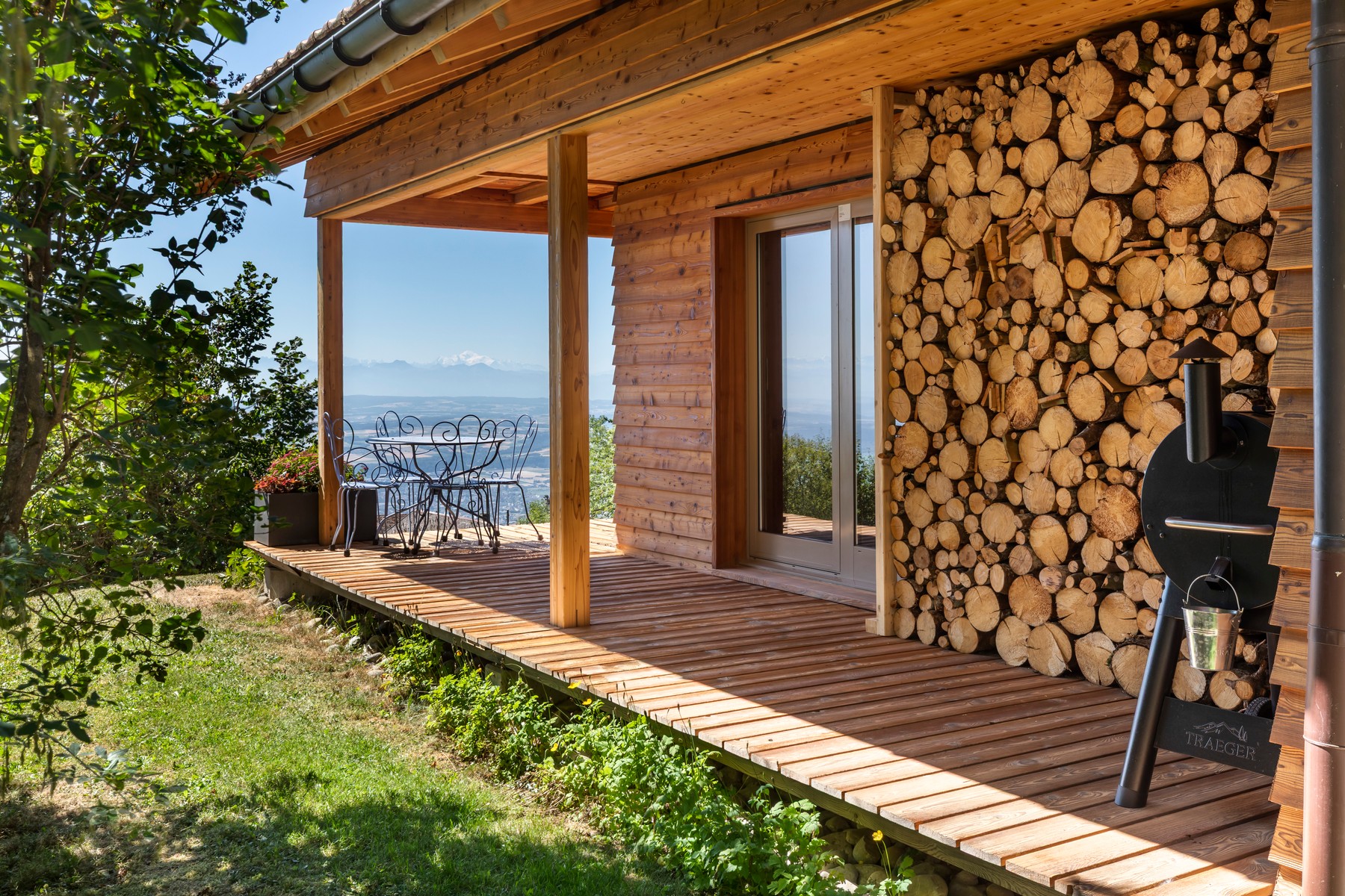 A rare property featuring two cottages and breathtaking lake views - 物件實景