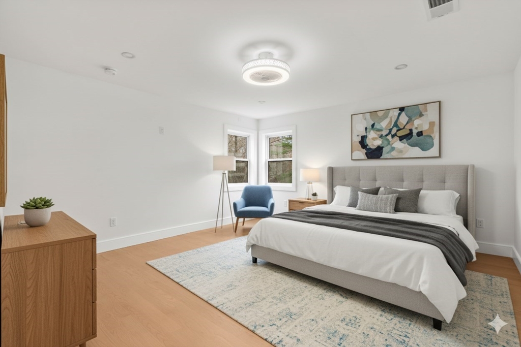 Weston, Massachusetts, 02493, United States, 4 Bedrooms Bedrooms, ,5 BathroomsBathrooms,Residential,For Sale,1989089