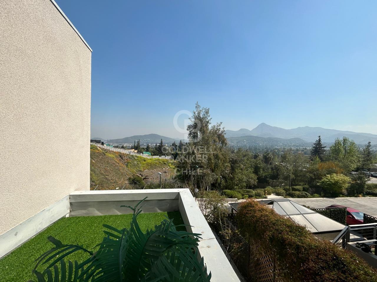 Lo Barnechea, Chile, 4 Bedrooms Bedrooms, ,5 BathroomsBathrooms,Residential,For Sale,1956171