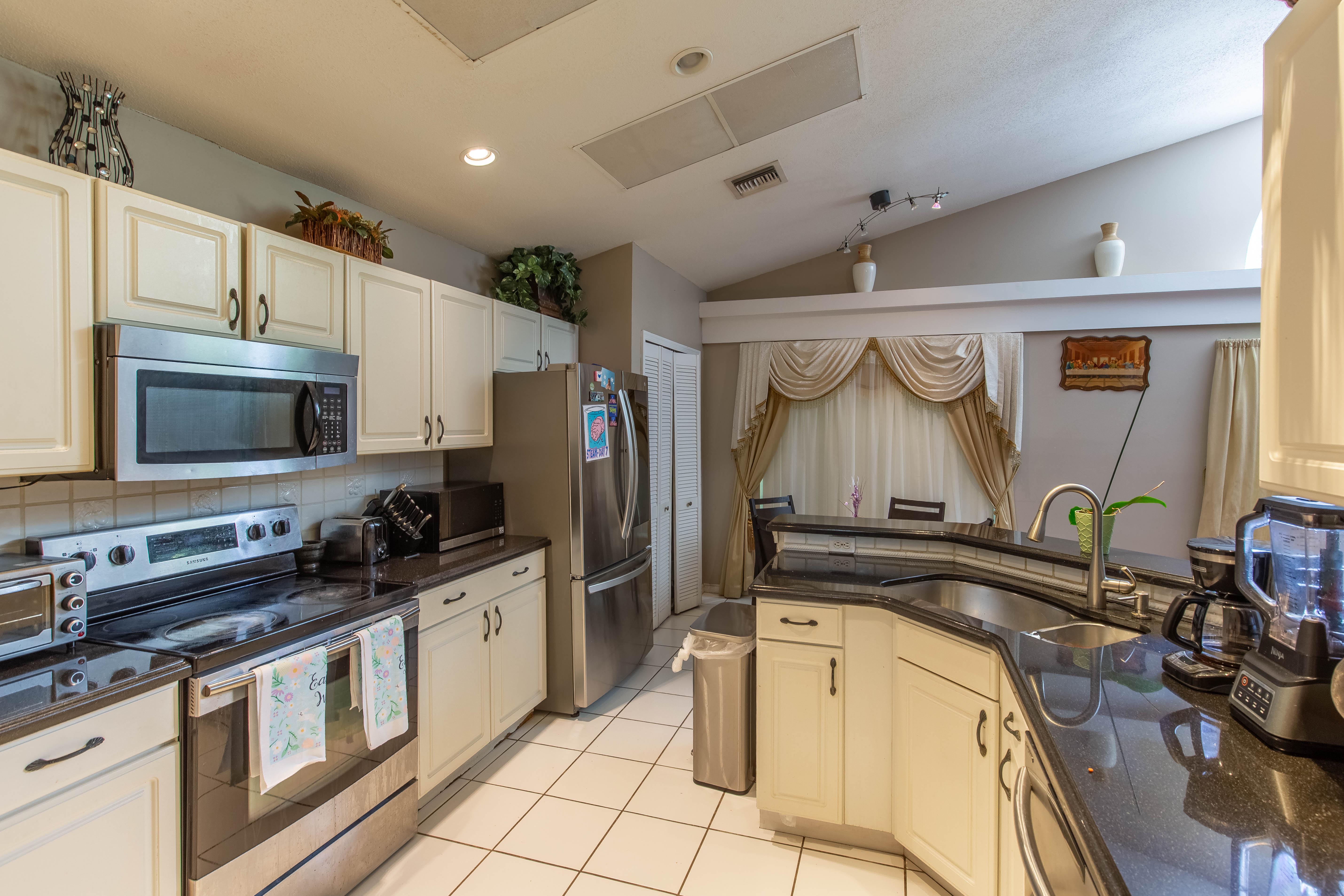 WELLINGTON, Florida, 33414, United States, 3 Bedrooms Bedrooms, ,3 BathroomsBathrooms,Residential,For Sale,1980878