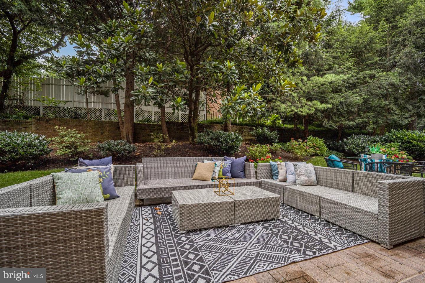 Washington, District of Columbia, 20016, United States, 5 Bedrooms Bedrooms, ,6 BathroomsBathrooms,Residential,For Sale,1896889
