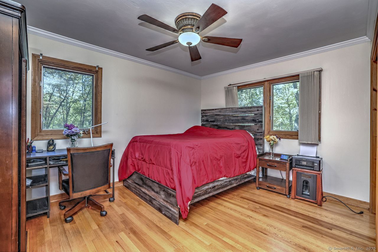 Woodbridge, Connecticut, 06525, United States, 3 Bedrooms Bedrooms, ,2 BathroomsBathrooms,Residential,For Sale,1989444