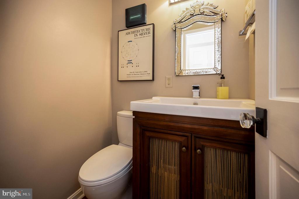 Fredericksburg, Virginia, 22405, United States, 5 Bedrooms Bedrooms, ,5 BathroomsBathrooms,Residential,For Sale,1825163