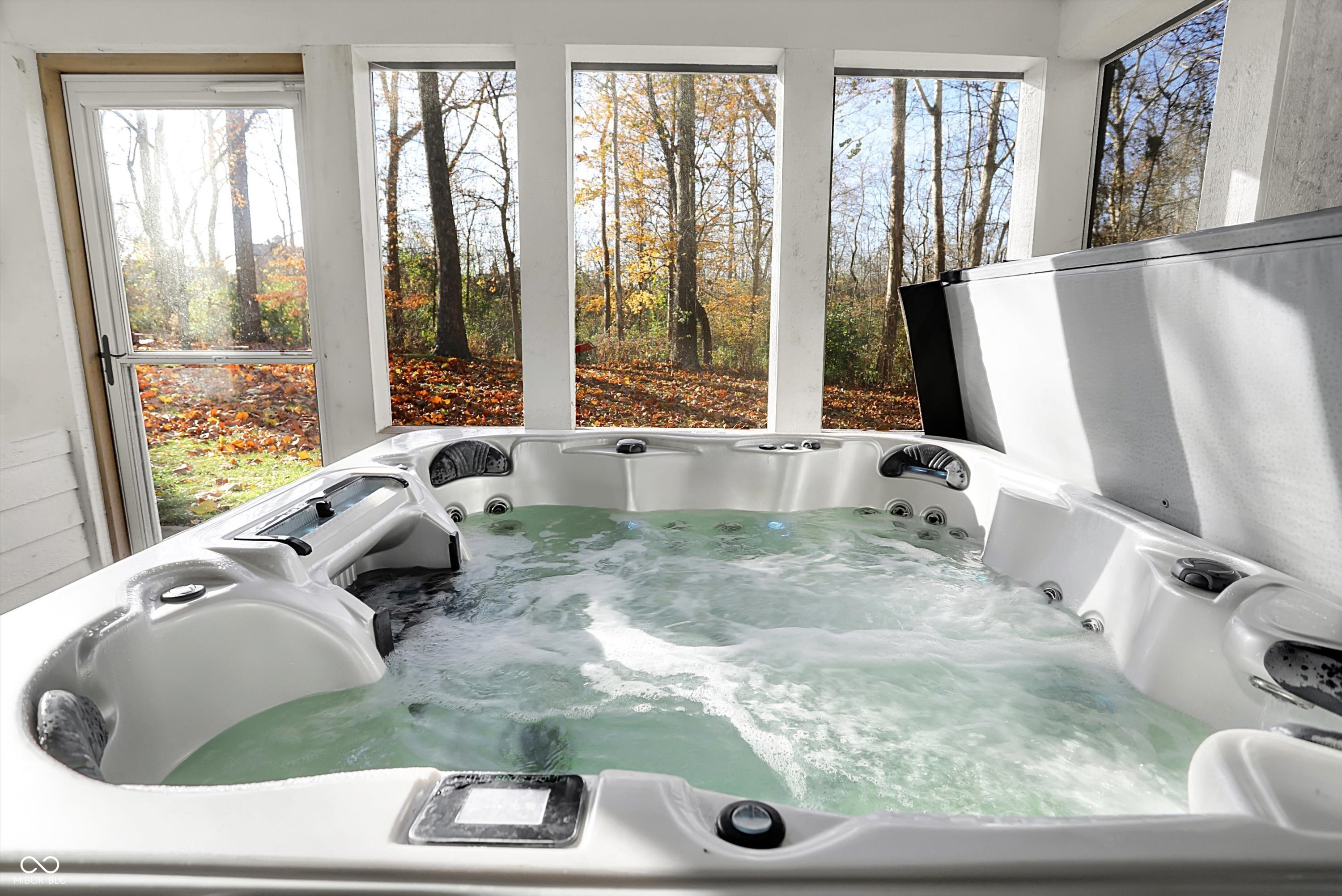 Fishers, Indiana, 46037, United States, 6 Bedrooms Bedrooms, ,5 BathroomsBathrooms,Residential,For Sale,1992348