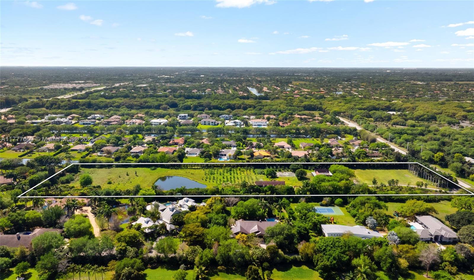 Davie, Florida, 33330, United States, 4 Bedrooms Bedrooms, ,5 BathroomsBathrooms,Residential,For Sale,1761896