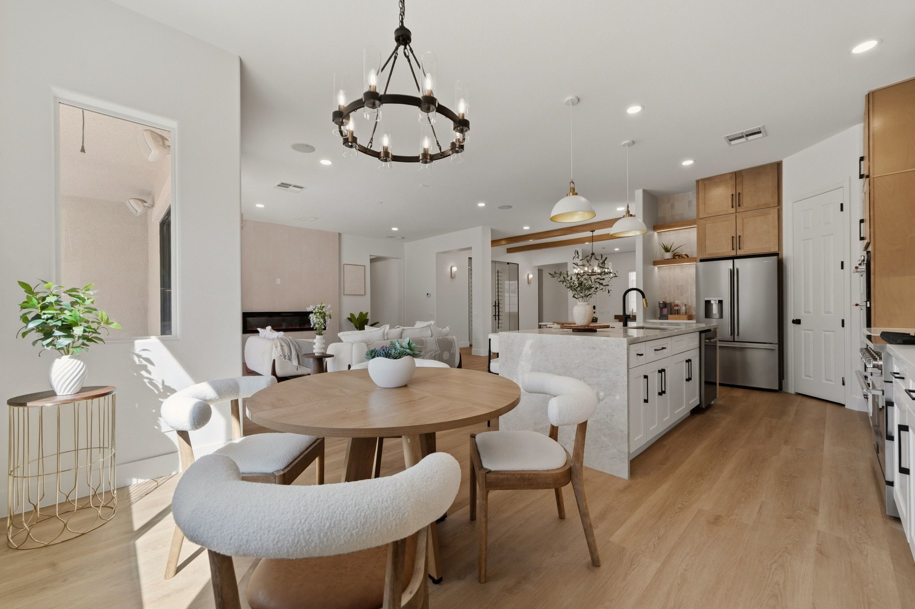  Fully Reimagined Single Story with Pool and Spa in Summerlin West - 物件實景