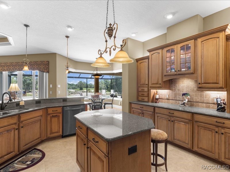 Lecanto, Florida, 34461, United States, 3 Bedrooms Bedrooms, ,4 BathroomsBathrooms,Residential,For Sale,2005544