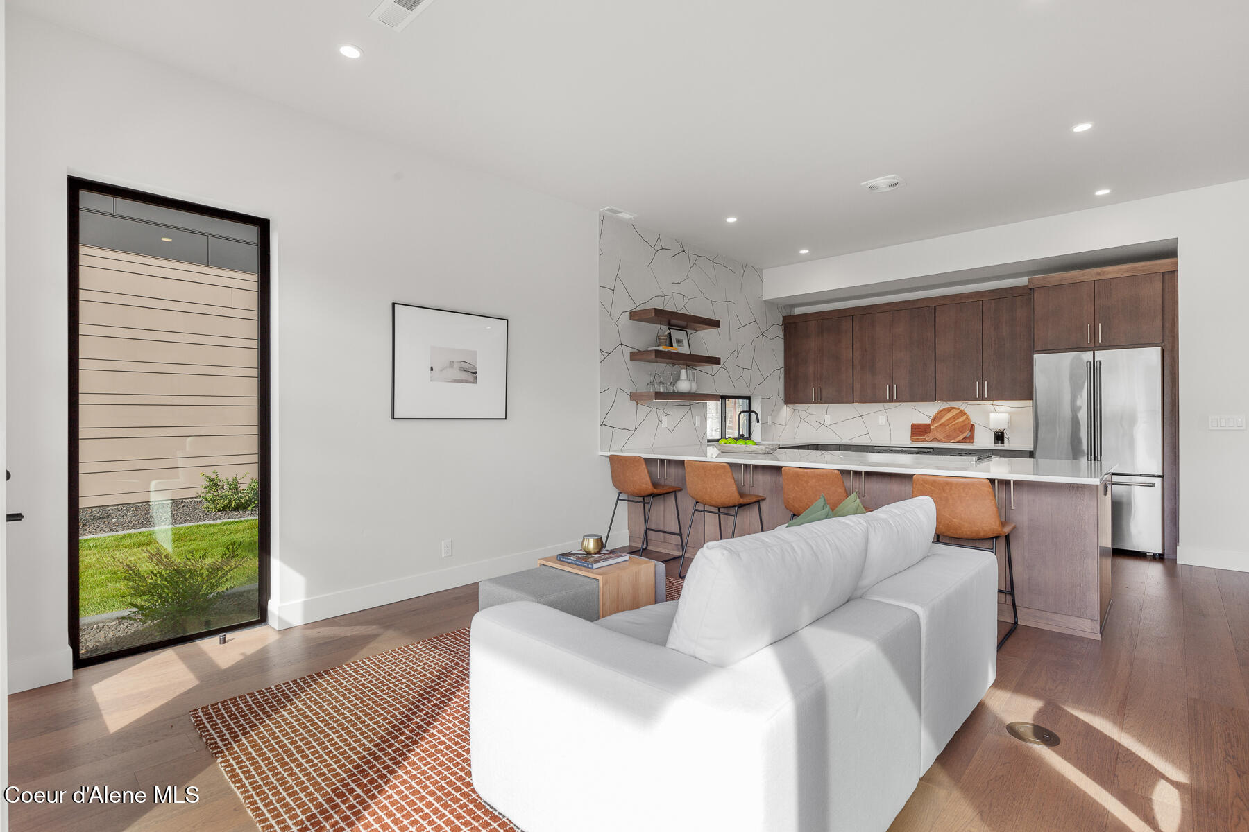 Coeur d'Alene, Idaho, 83815, United States, 2 Bedrooms Bedrooms, ,Residential,For Sale,1984255