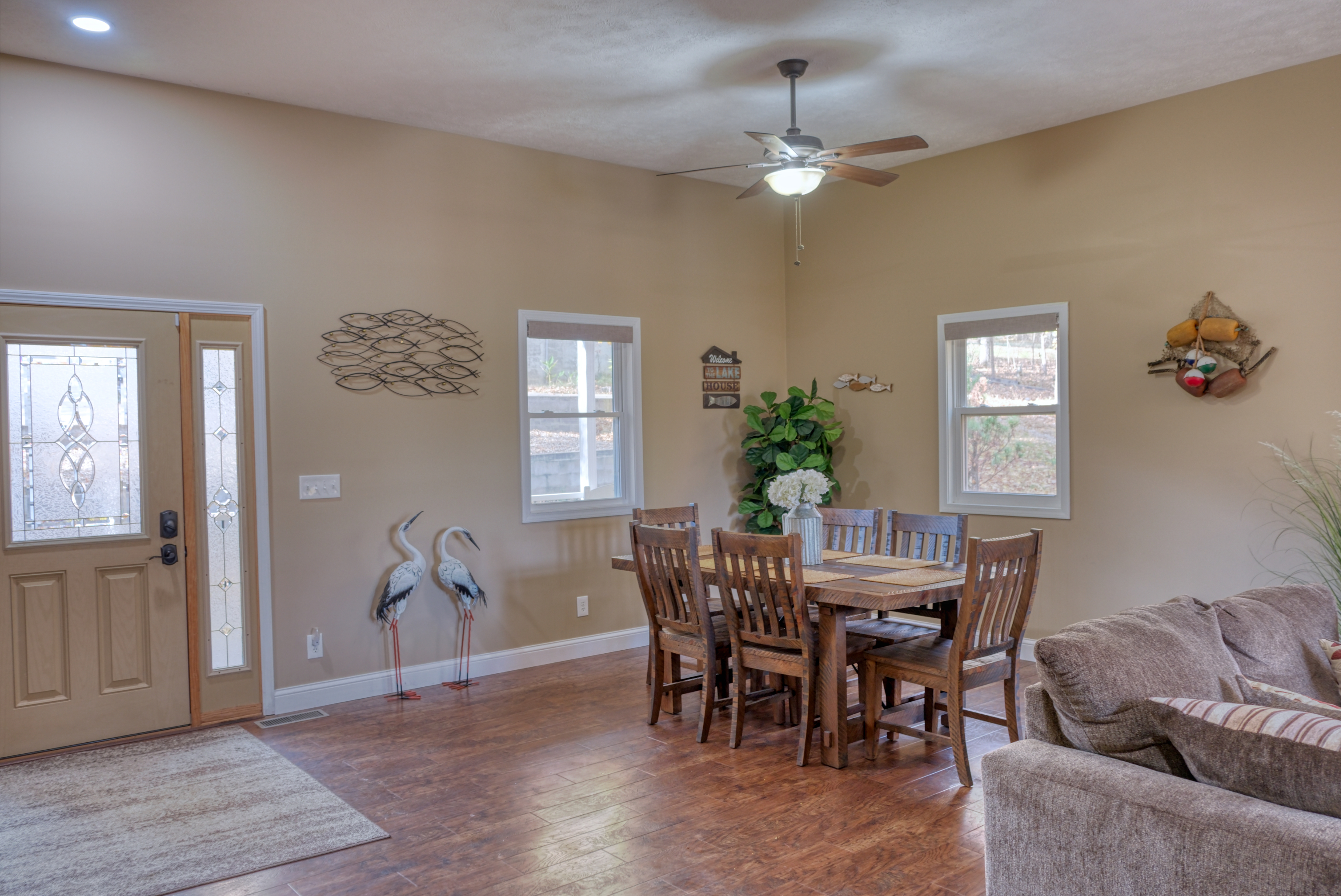 Goreville, Illinois, 62939, United States, 3 Bedrooms Bedrooms, ,3 BathroomsBathrooms,Residential,For Sale,1997720