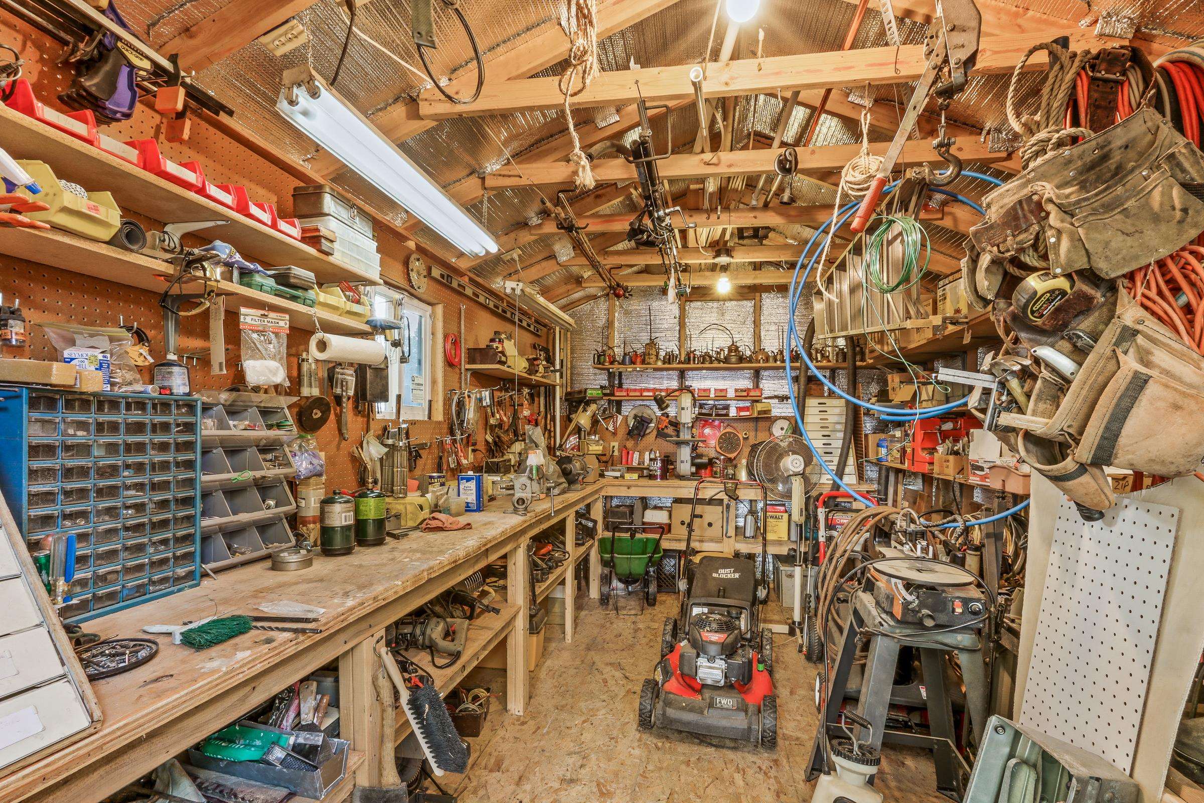 Spokane Valley, Washington, 99216, United States, 5 Bedrooms Bedrooms, ,3 BathroomsBathrooms,Residential,For Sale,1973902