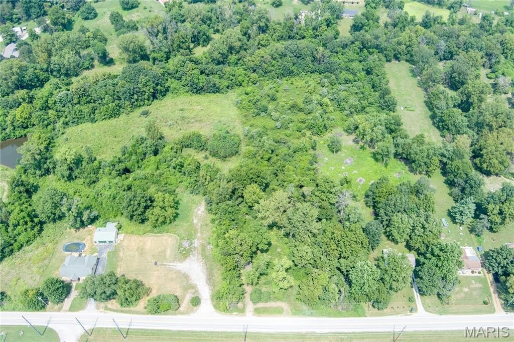 Edwardsville, Illinois, 62025, United States, 5 Bedrooms Bedrooms, ,4 BathroomsBathrooms,Residential,For Sale,1975622