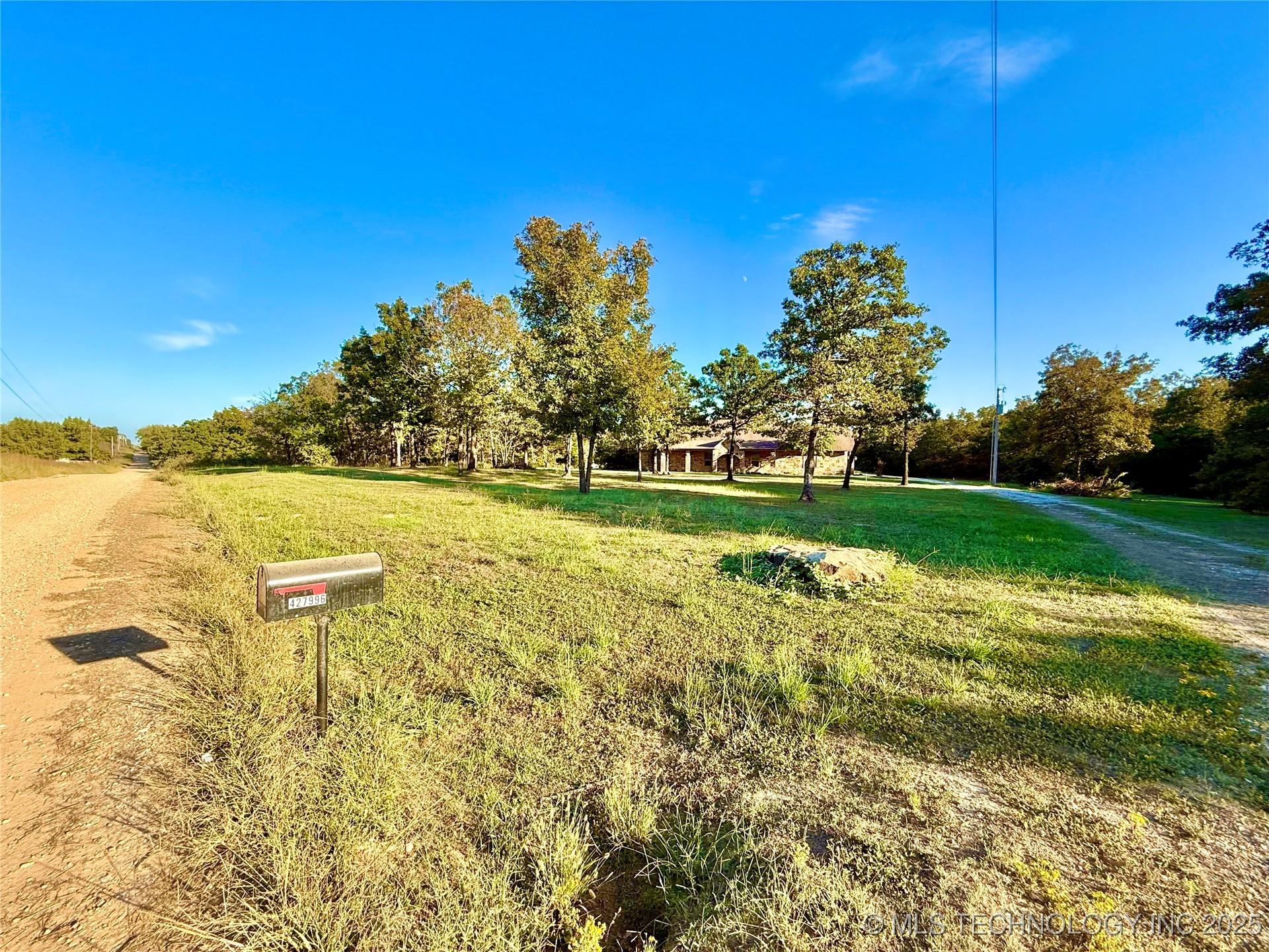 Checotah, Oklahoma, 74426, United States, 4 Bedrooms Bedrooms, ,4 BathroomsBathrooms,Residential,For Sale,1980942