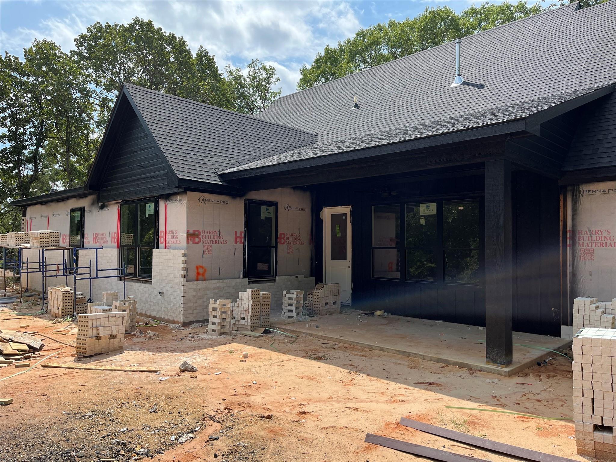 Mineola, Texas, 75773, United States, 4 Bedrooms Bedrooms, ,4 BathroomsBathrooms,Residential,For Sale,1981031