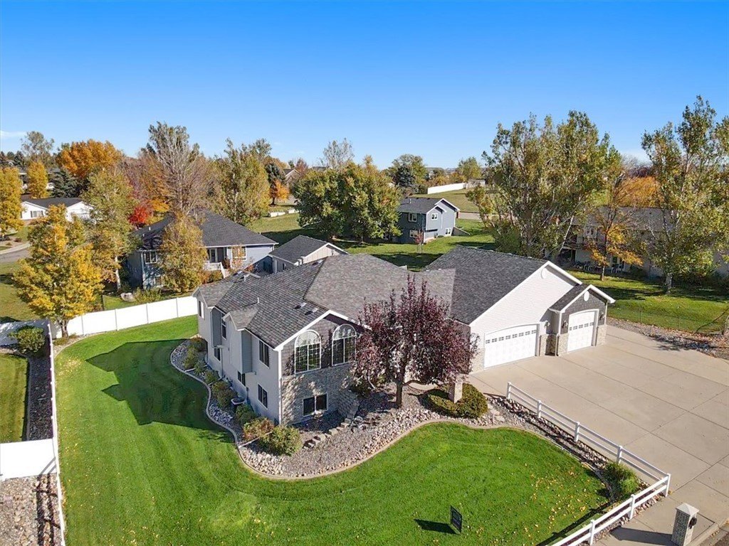 Billings, Montana, 59105, United States, 5 Bedrooms Bedrooms, ,4 BathroomsBathrooms,Residential,For Sale,1976913