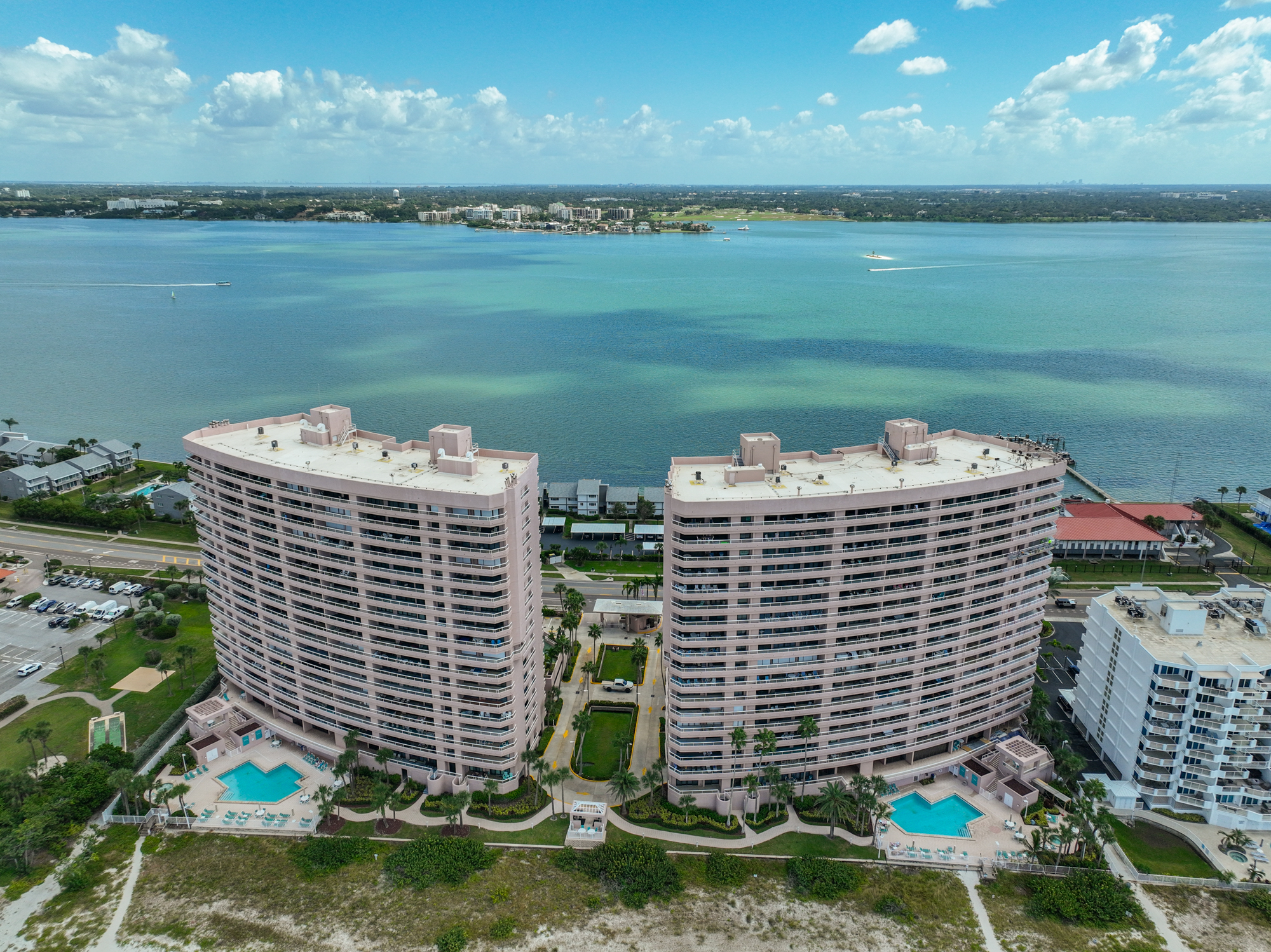 Clearwater Beach, Florida, 33767, United States, 1 Bedroom Bedrooms, ,2 BathroomsBathrooms,Residential,For Sale,1977672