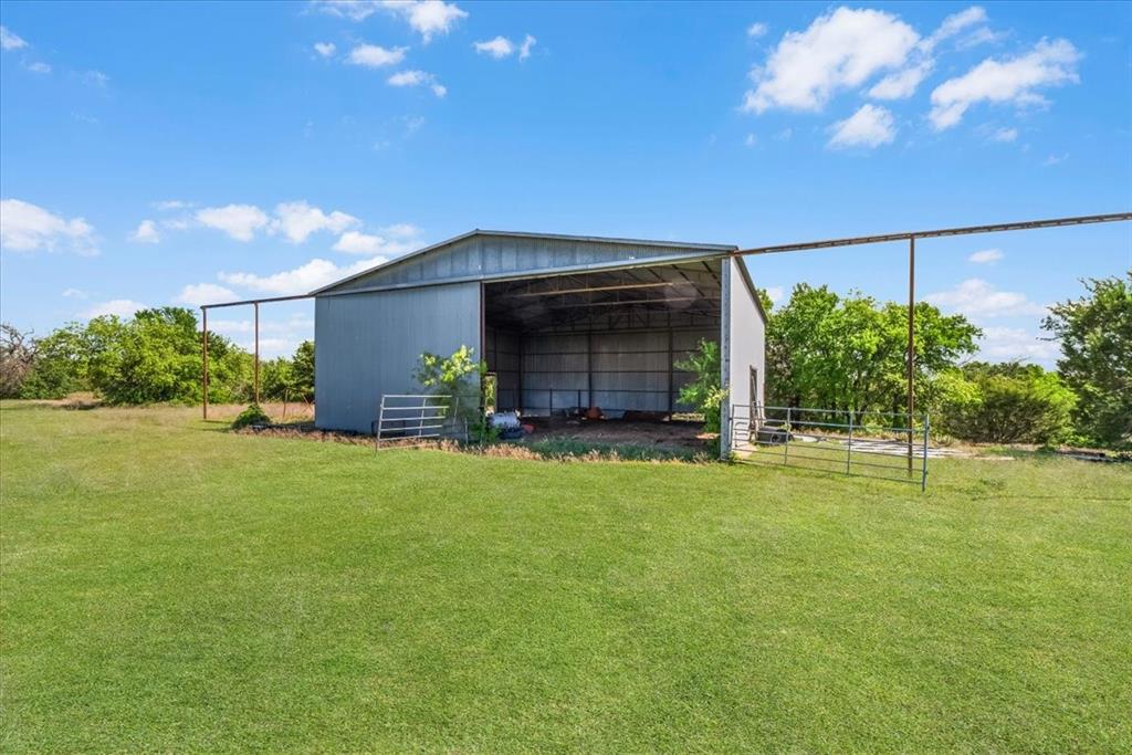 Weatherford, Texas, 76085, United States, 4 Bedrooms Bedrooms, ,3 BathroomsBathrooms,Residential,For Sale,2040149