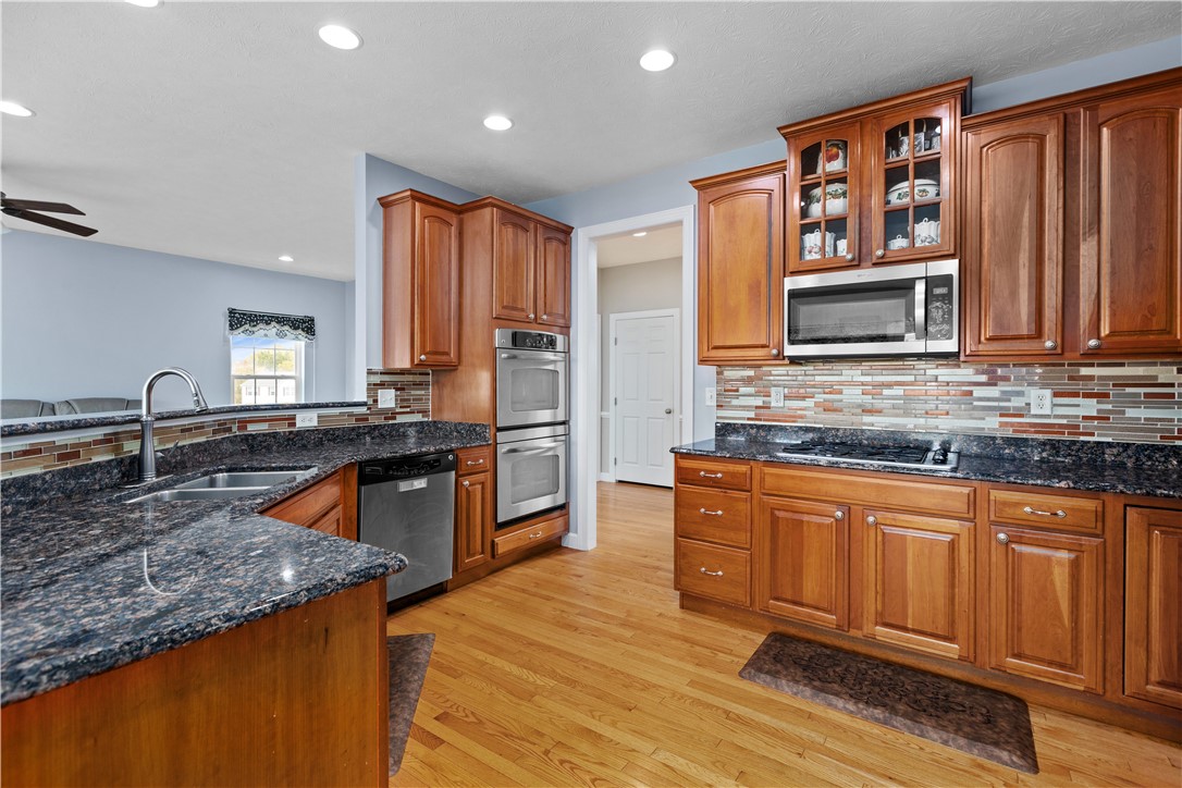 512 Madison Dr, Gibsonia, Pennsylvania, 15044, United States, 4 Bedrooms Bedrooms, ,4 BathroomsBathrooms,Residential,For Sale,512 Madison Dr ,1672528