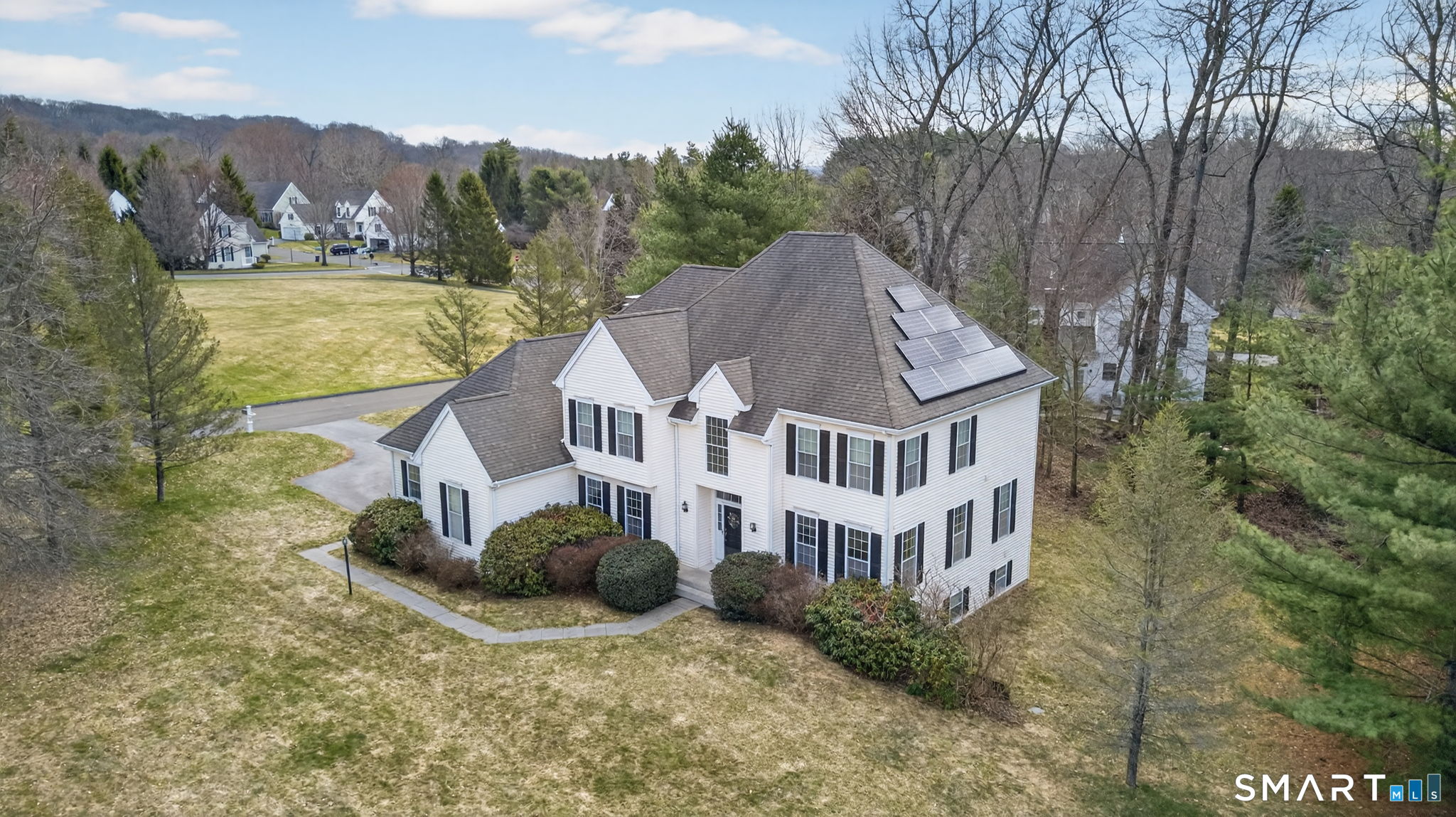 Avon, Connecticut, 06001, United States, 4 Bedrooms Bedrooms, ,5 BathroomsBathrooms,Residential,For Sale,2041148