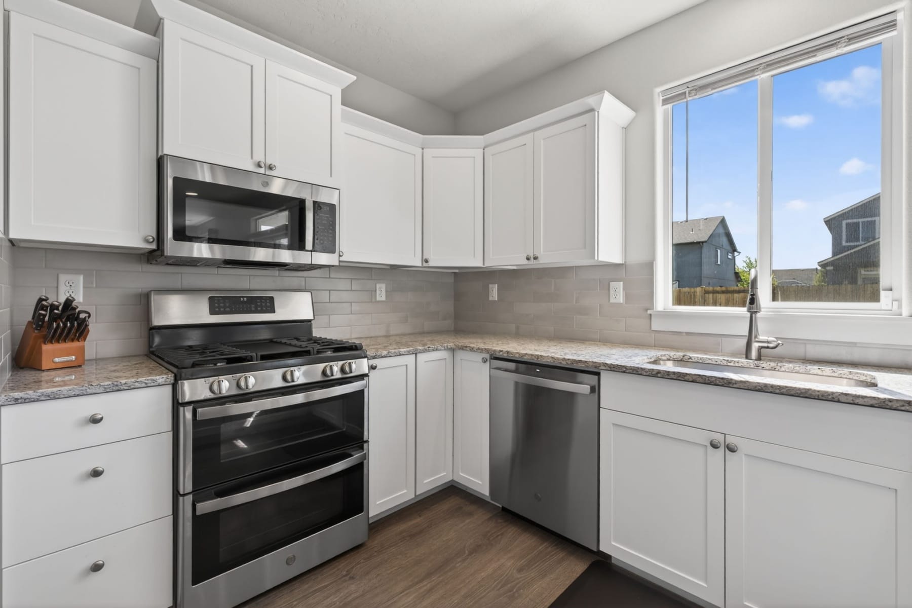  3461 NW 9th Street Redmond, OR 97756 - 物件實景