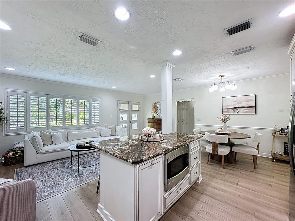 Orlando, Florida, 32804, United States, 2 Bedrooms Bedrooms, ,1 BathroomBathrooms,Residential,For Sale,1920096