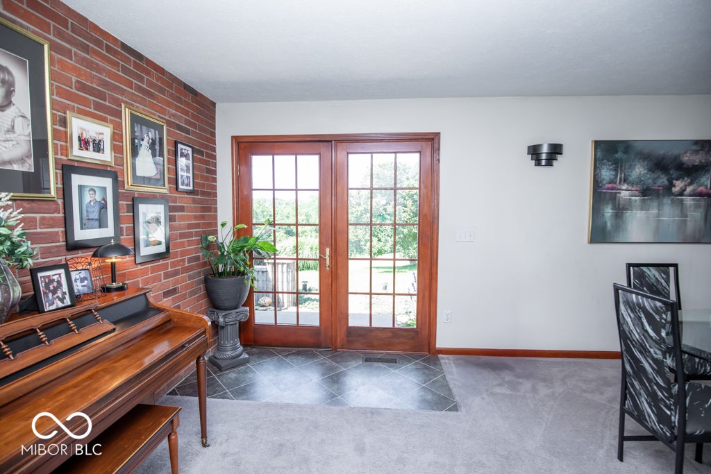 North Vernon, Indiana, 47265, United States, 4 Bedrooms Bedrooms, ,3 BathroomsBathrooms,Residential,For Sale,1883464