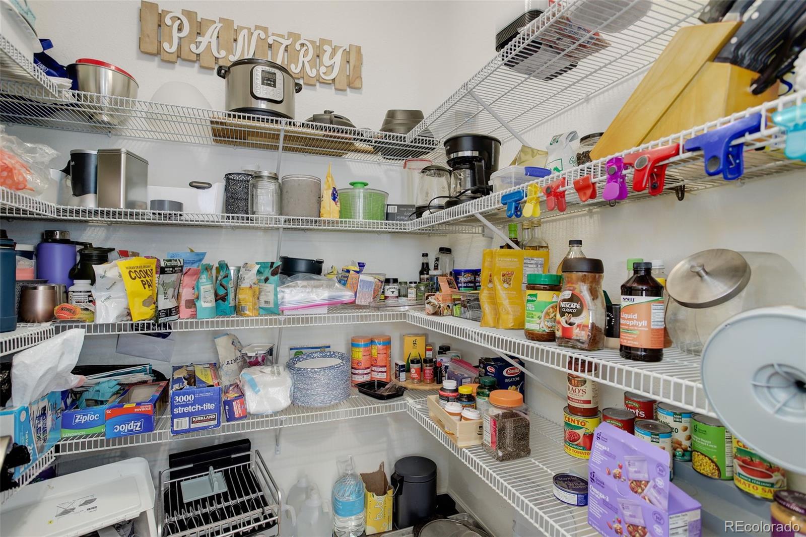 Commerce City, Colorado, 80022, United States, 5 Bedrooms Bedrooms, ,3 BathroomsBathrooms,Residential,For Sale,1942001
