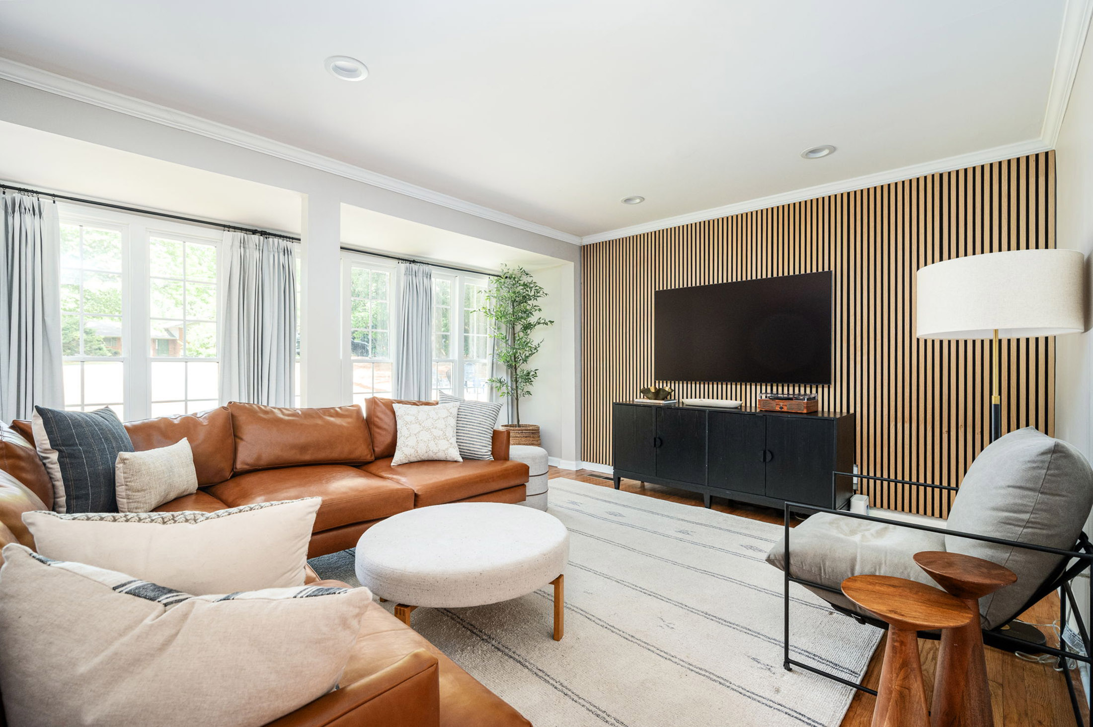  Fully Renovated and Updated Home on Over 0.75 Acre Lot - 物件實景