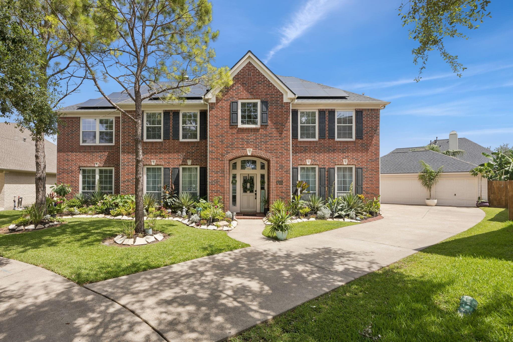 League City, Texas, 77573, United States, 5 Bedrooms Bedrooms, ,4 BathroomsBathrooms,Residential,For Sale,1868193