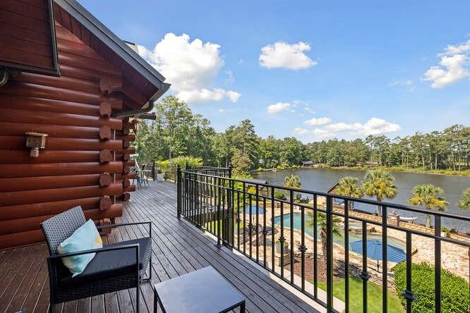 Carrollton, Georgia, 30116, United States, 5 Bedrooms Bedrooms, ,5 BathroomsBathrooms,Residential,For Sale,1803971