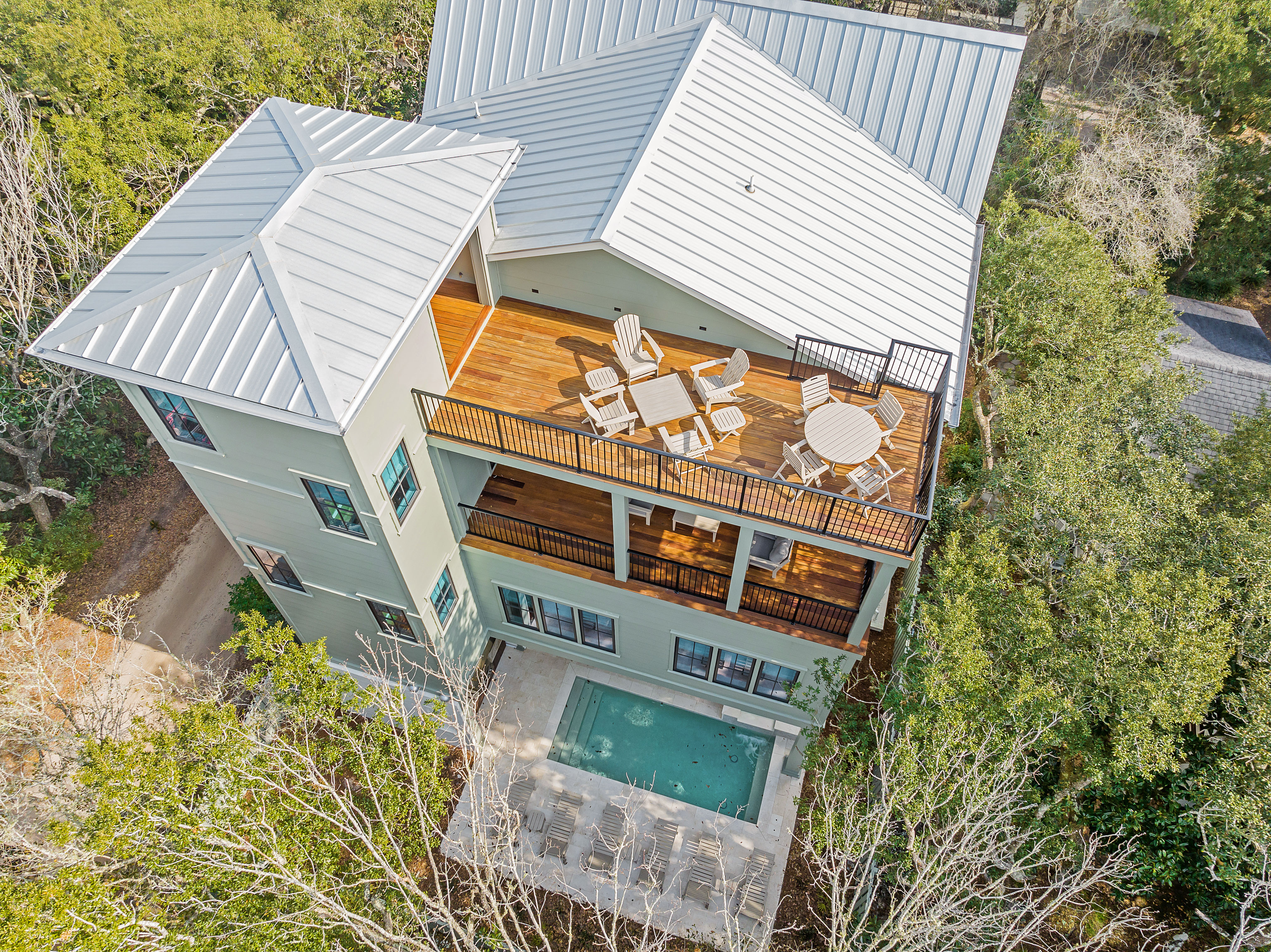  Legacy Property Steps to the Gulf with Elevator, Pool and Rooftop Entertaining - 物件實景