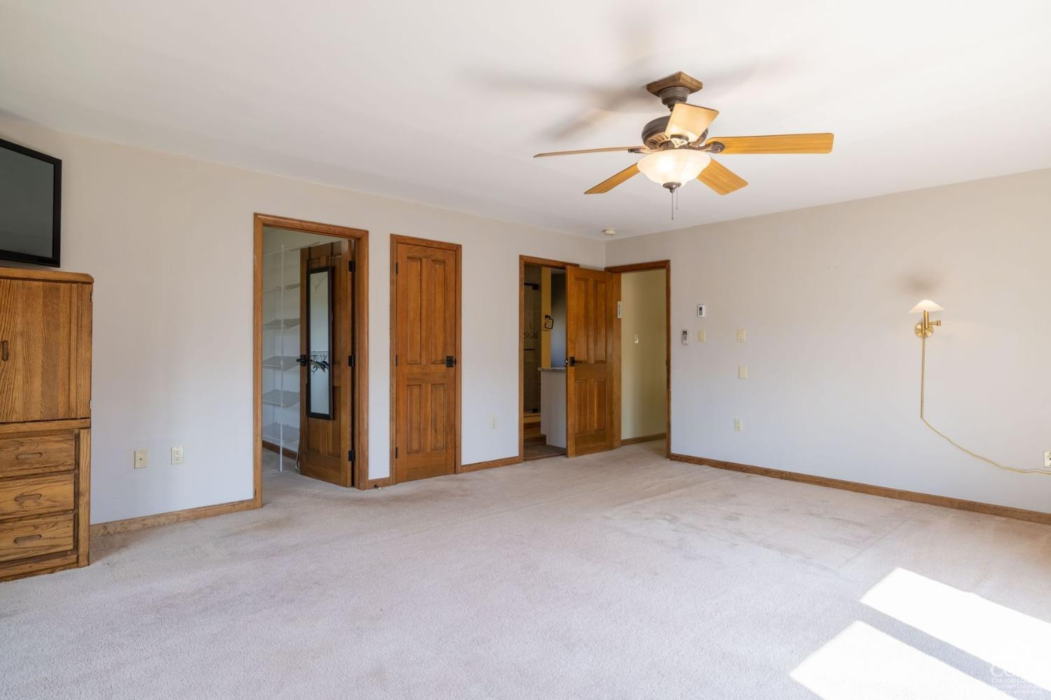 Hunter, New York, 12442, United States, 4 Bedrooms Bedrooms, ,5 BathroomsBathrooms,Residential,For Sale,1792843