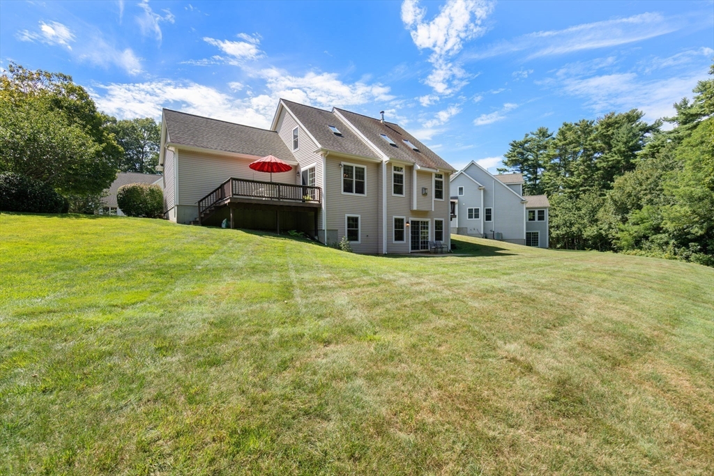 Kingston, Massachusetts, 02364, United States, 2 Bedrooms Bedrooms, ,3 BathroomsBathrooms,Residential,For Sale,1932418