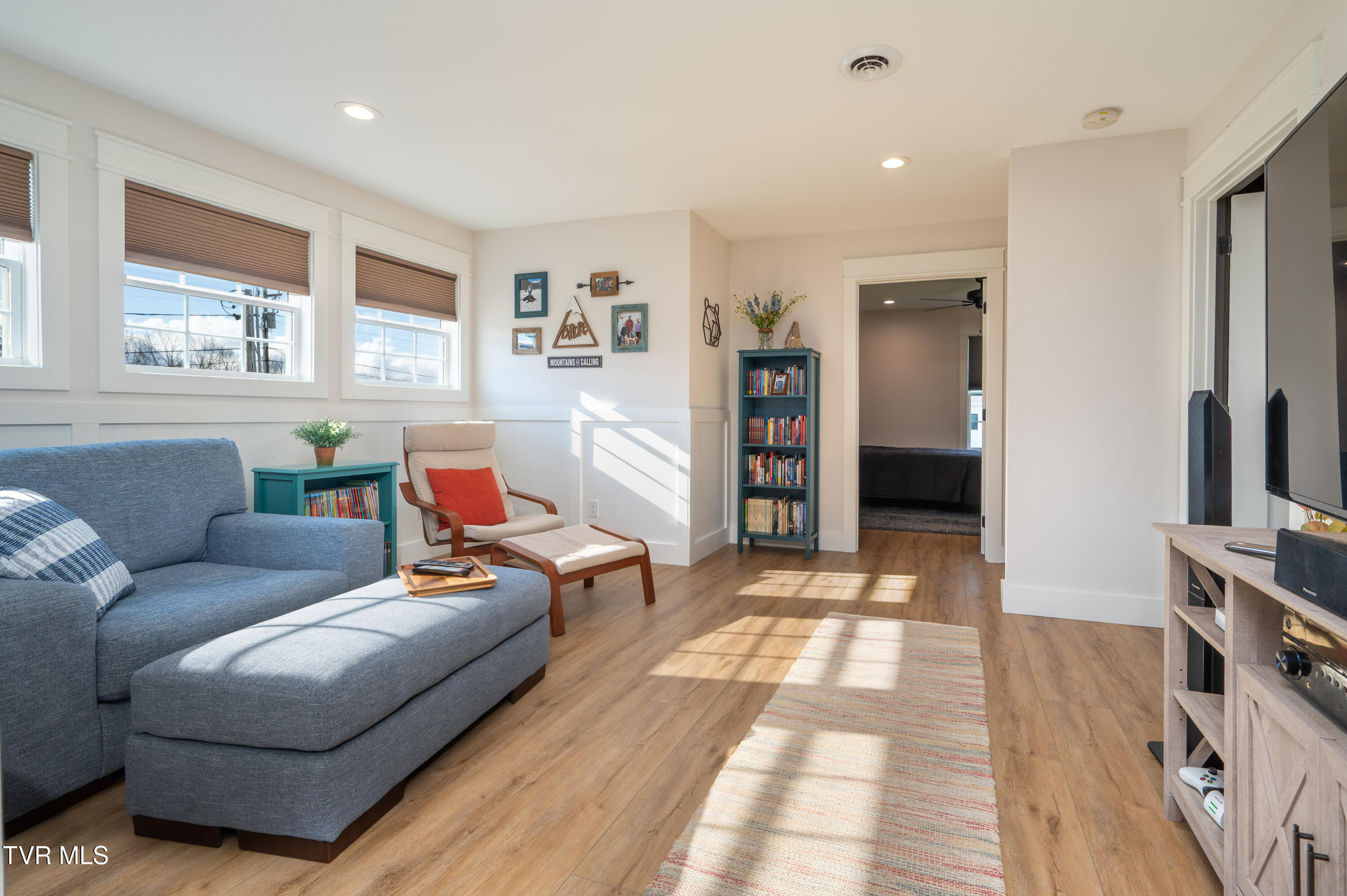 Greeneville, Tennessee, 37745, United States, 4 Bedrooms Bedrooms, ,3 BathroomsBathrooms,Residential,For Sale,2005652