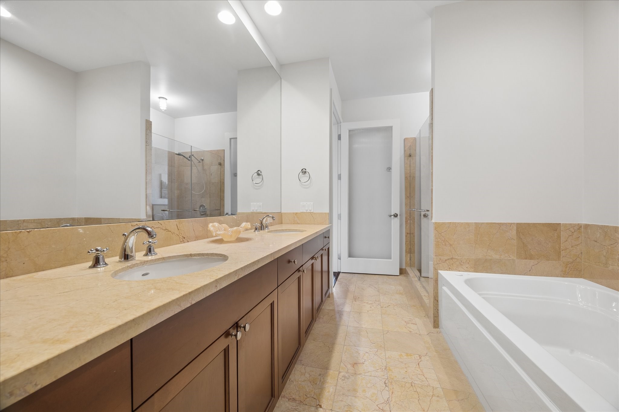  5005 Hidalgo Street #210 - 物件實景