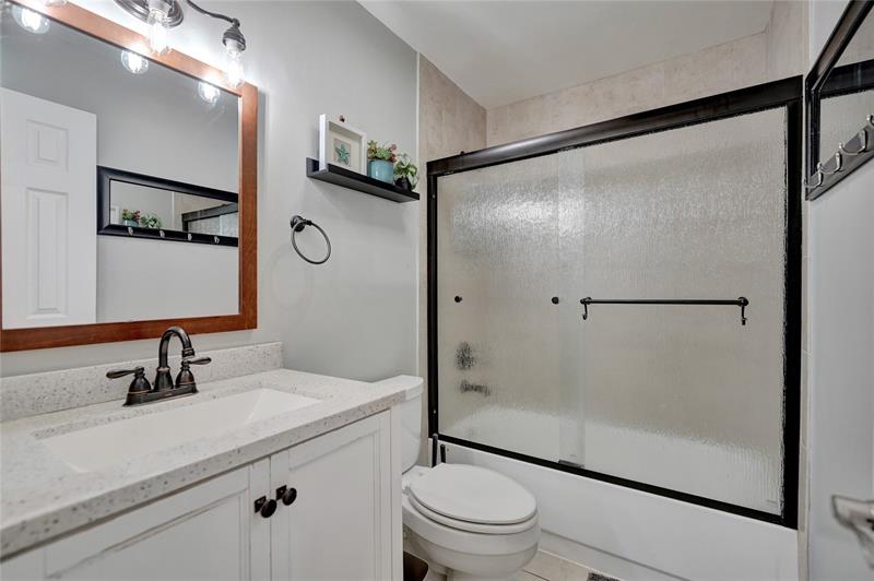 Davie, Florida, 33325, United States, 3 Bedrooms Bedrooms, ,2 BathroomsBathrooms,Residential,For Sale,1902836