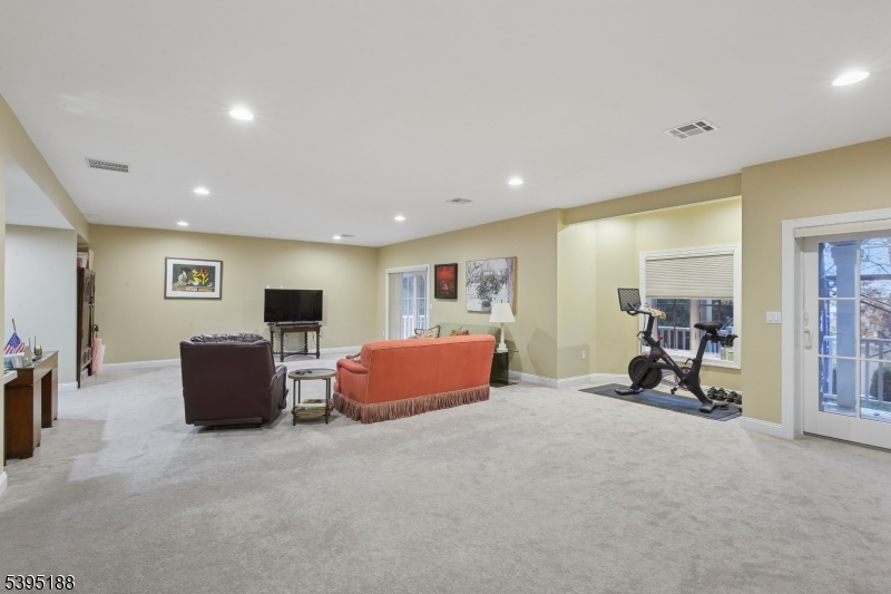 West Orange Twp., New Jersey, 07052, United States, 3 Bedrooms Bedrooms, ,5 BathroomsBathrooms,Residential,For Sale,1990318