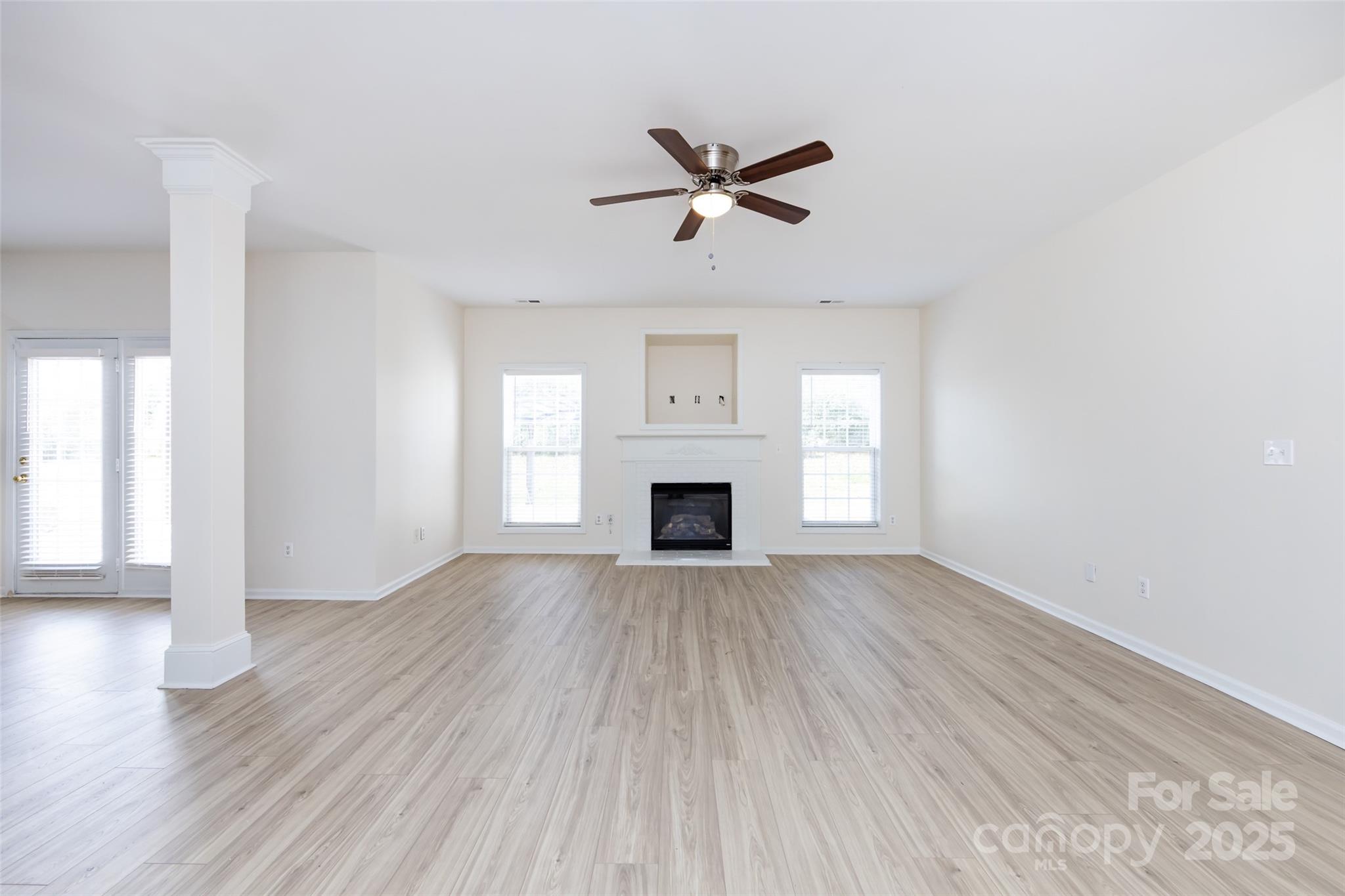 Charlotte, North Carolina, 28262, United States, 4 Bedrooms Bedrooms, ,4 BathroomsBathrooms,Residential,For Sale,2001686