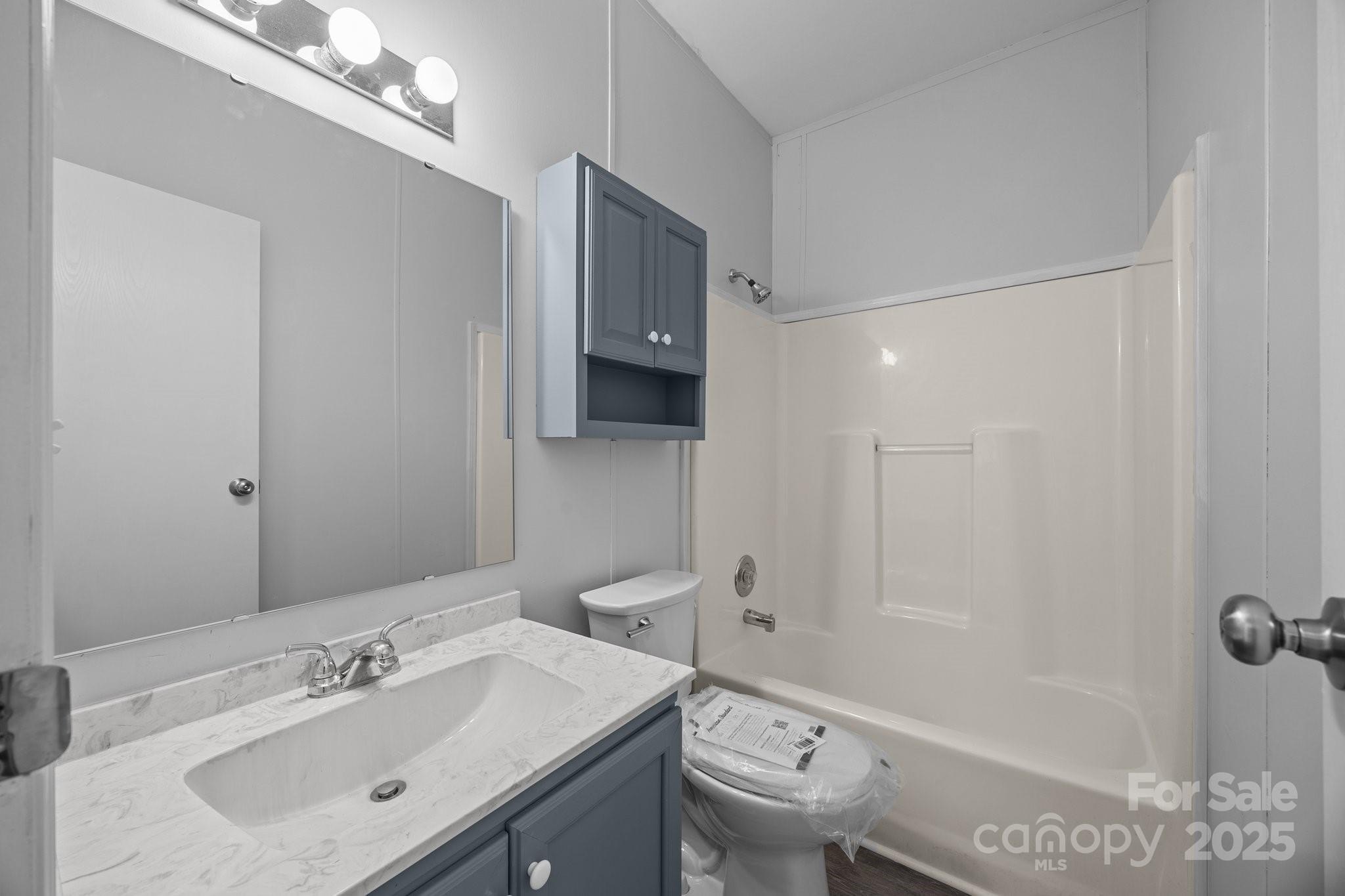 Salisbury, North Carolina, 28146, United States, 4 Bedrooms Bedrooms, ,3 BathroomsBathrooms,Residential,For Sale,1984166