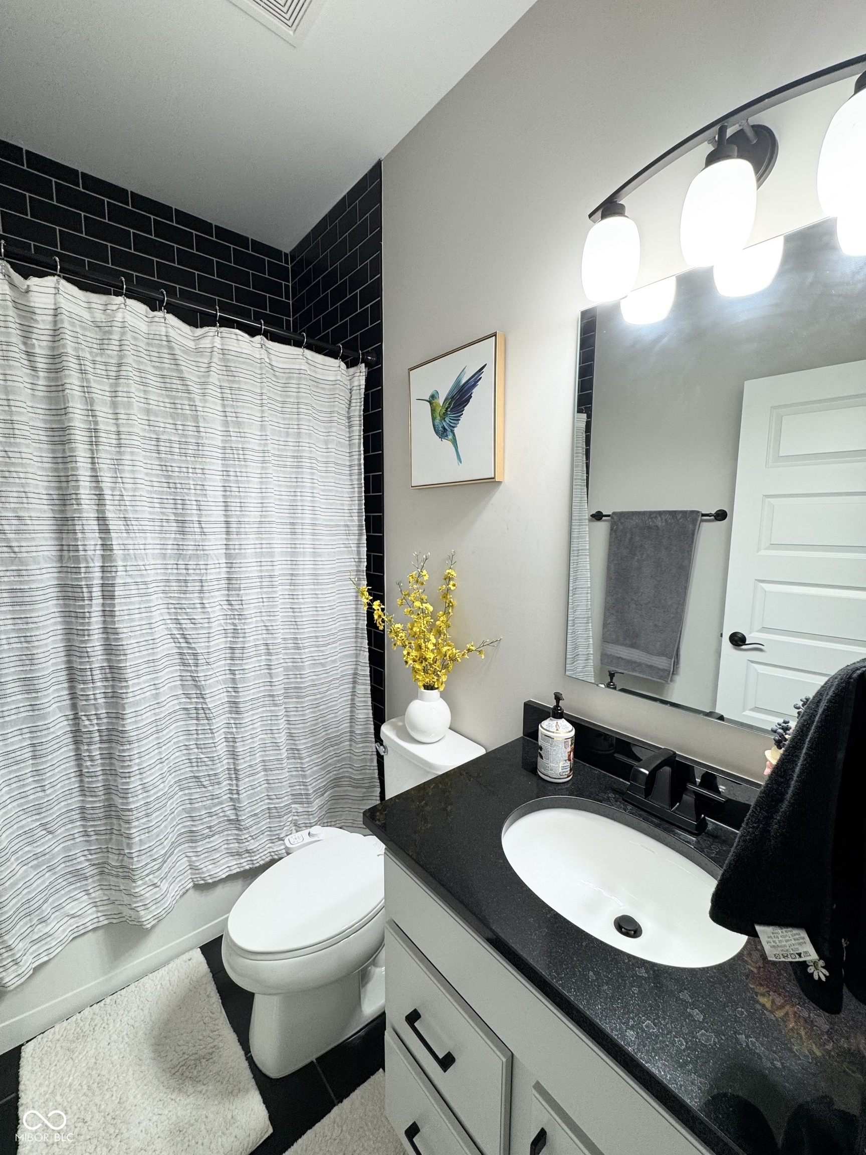 Greenwood, Indiana, 46143, United States, 5 Bedrooms Bedrooms, ,5 BathroomsBathrooms,Residential,For Sale,2005361