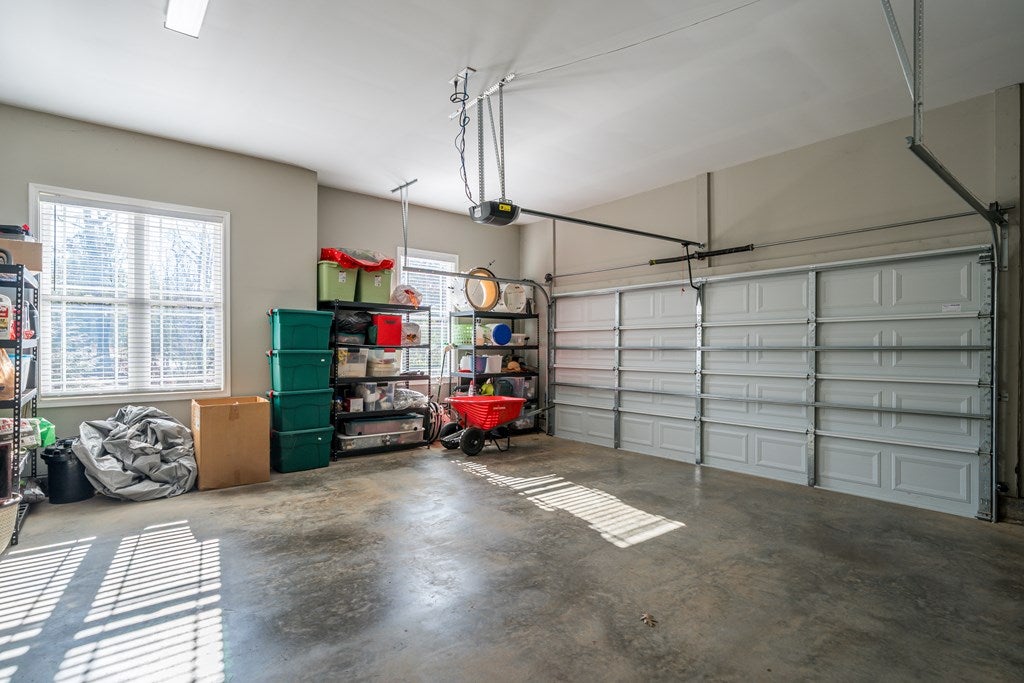 Ellijay, Georgia, 30536, United States, 3 Bedrooms Bedrooms, ,2 BathroomsBathrooms,Residential,For Sale,2013391