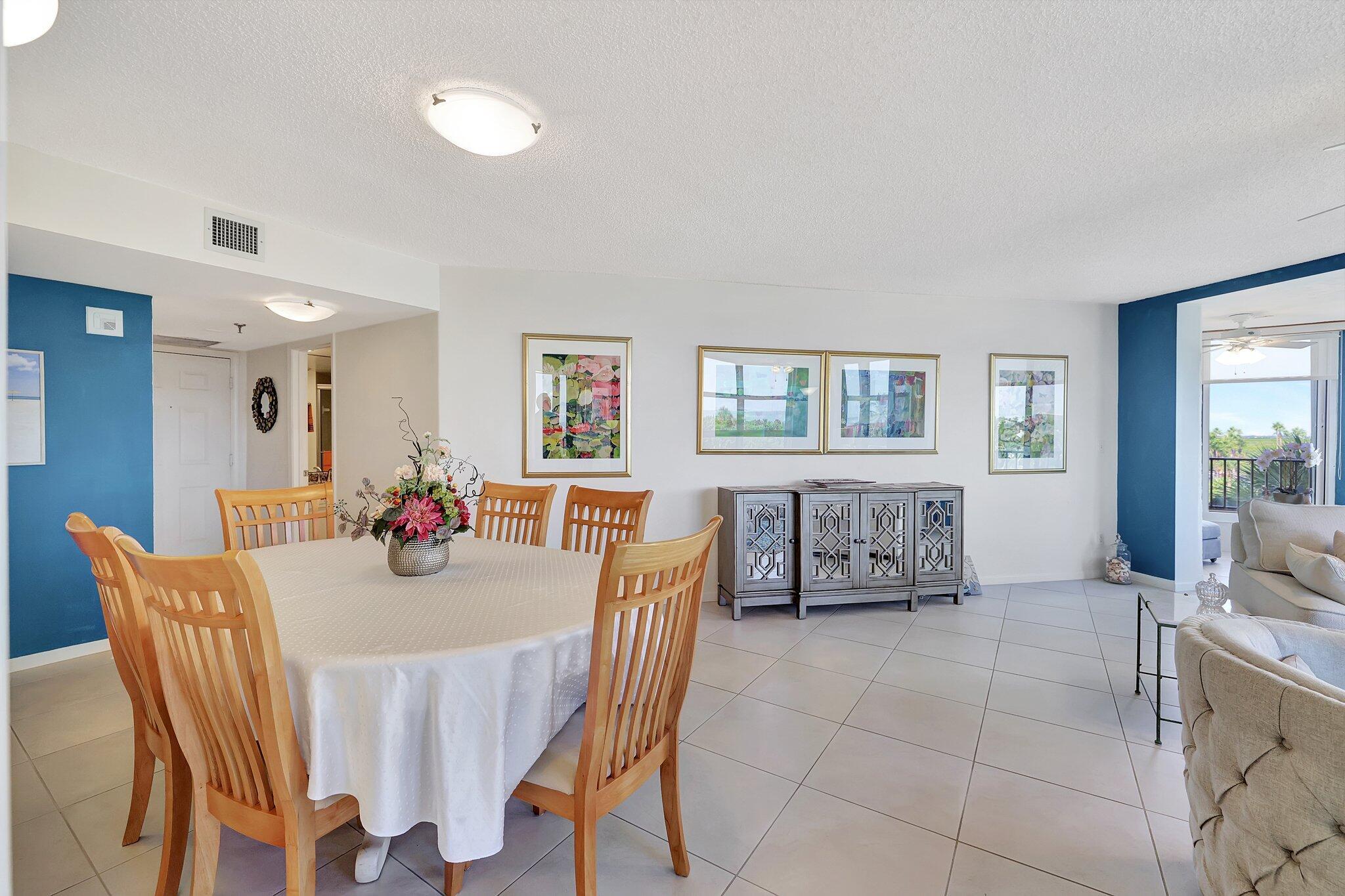 Fort Pierce, Florida, 34949, United States, 2 Bedrooms Bedrooms, ,2 BathroomsBathrooms,Residential,For Sale,1695764