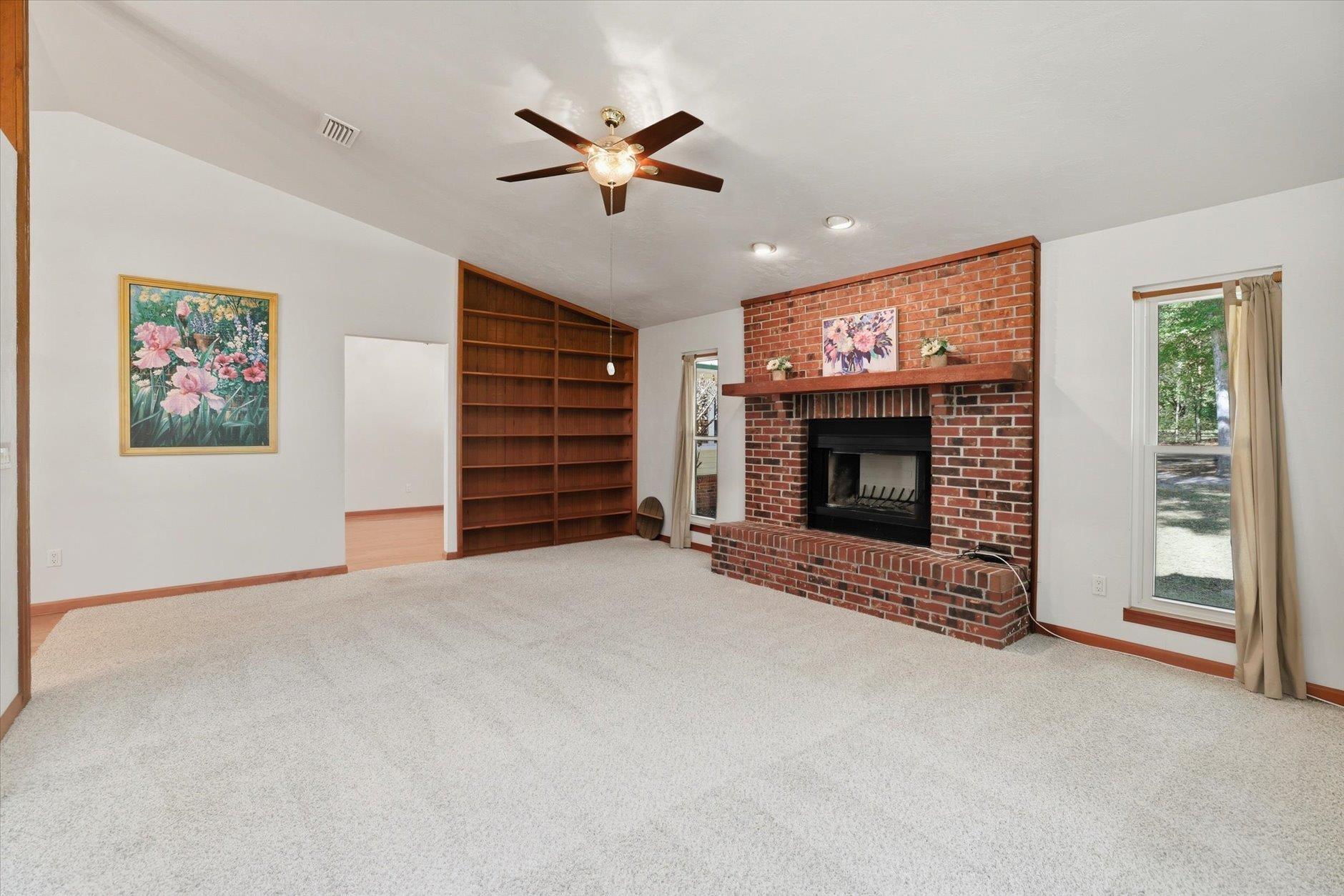 Tallahassee, Florida, 32303, United States, 4 Bedrooms Bedrooms, ,3 BathroomsBathrooms,Residential,For Sale,1964898