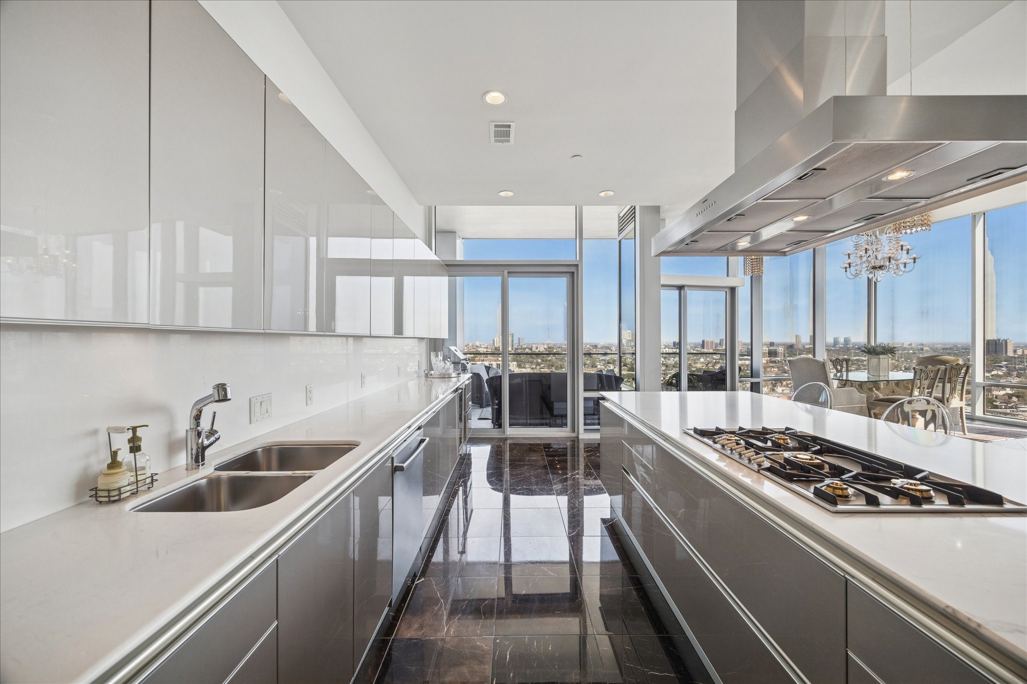  2727 Kirby Drive #19F - 物件實景