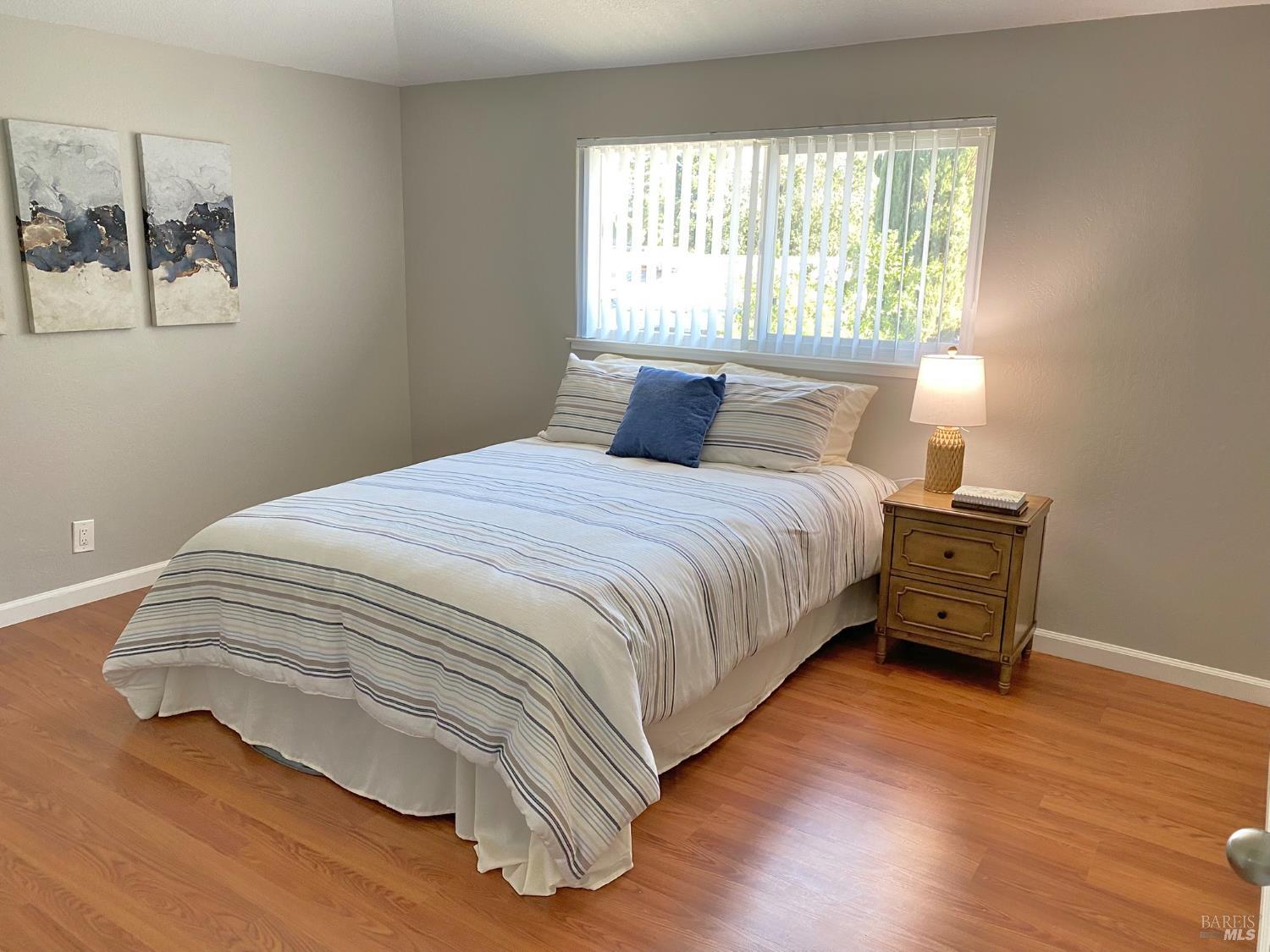 Vacaville, California, 95688, United States, 5 Bedrooms Bedrooms, ,3 BathroomsBathrooms,Residential,For Sale,1911426