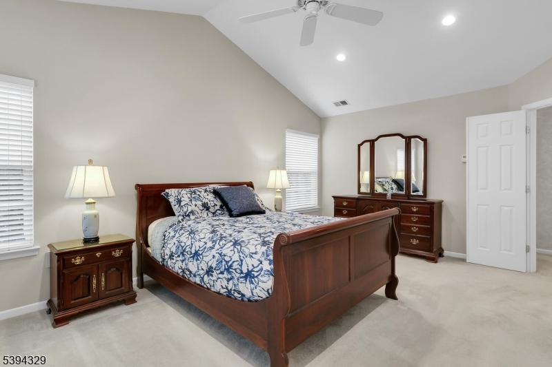 Bernards Twp., New Jersey, 07920, United States, 5 Bedrooms Bedrooms, ,3 BathroomsBathrooms,Residential,For Sale,1992949