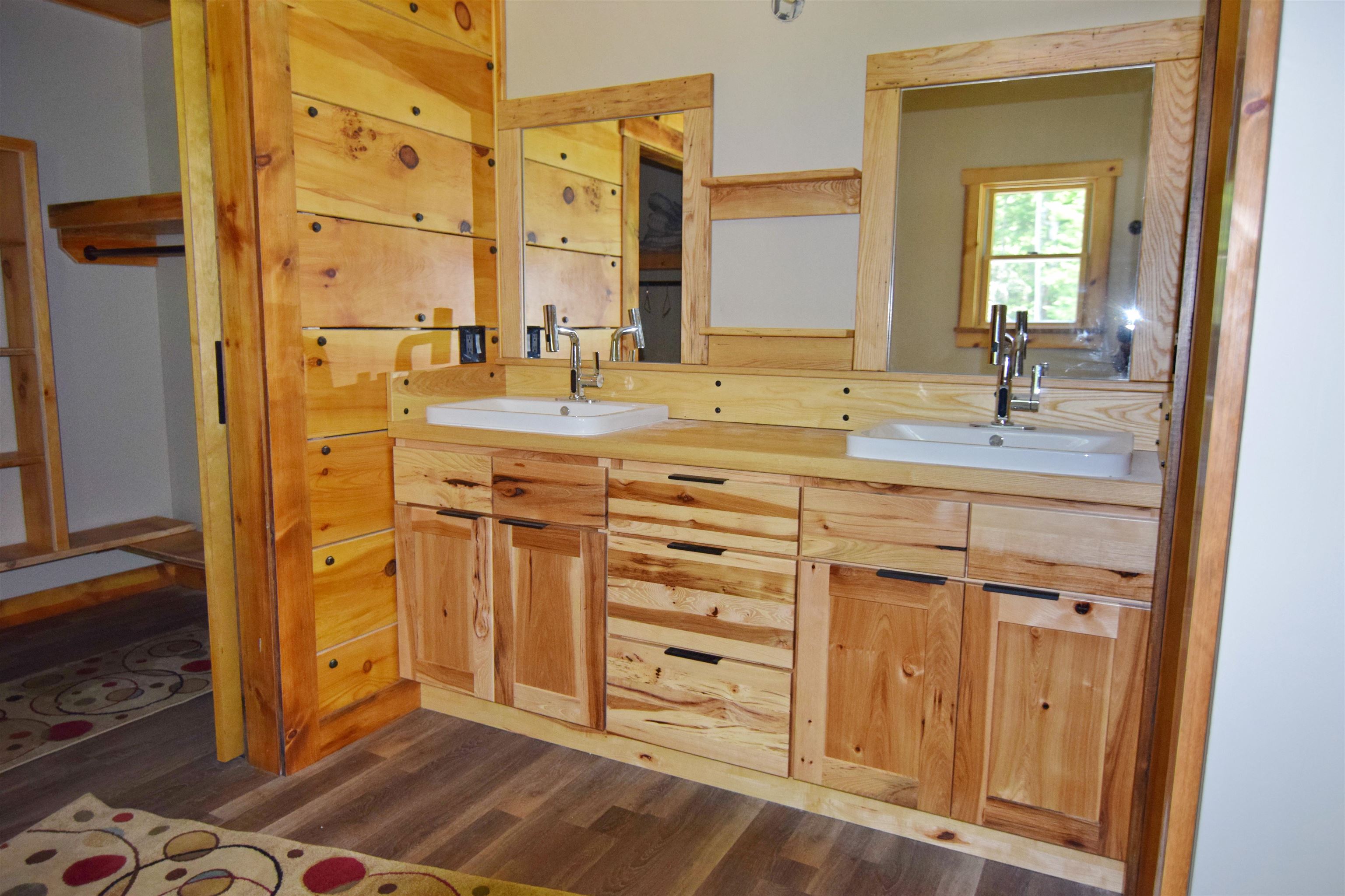 Lisbon, New Hampshire, 03585, United States, 3 Bedrooms Bedrooms, ,3 BathroomsBathrooms,Residential,For Sale,1877194