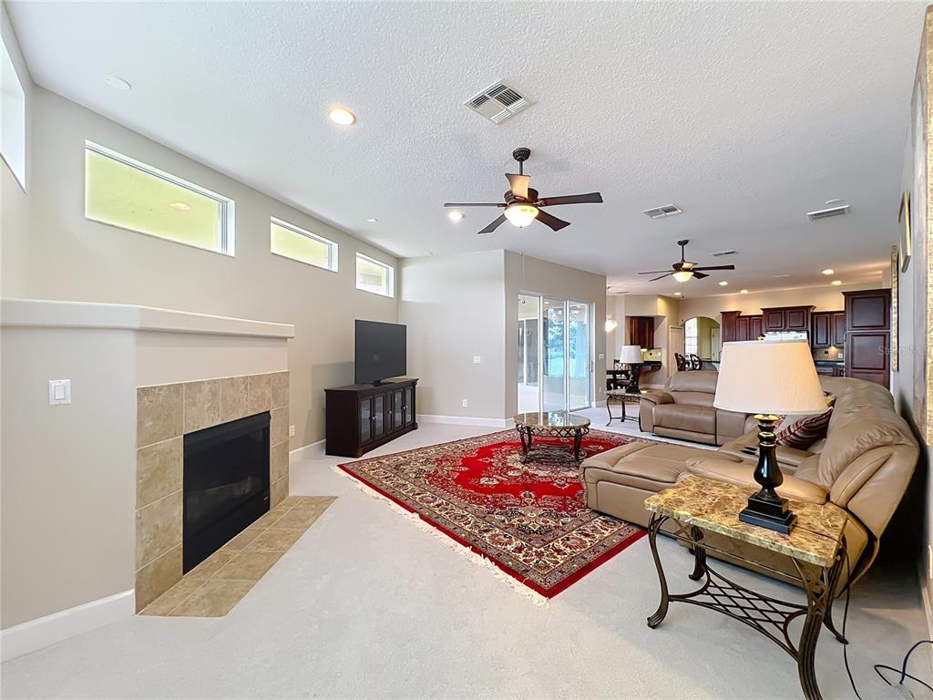 Orlando, Florida, 32829, United States, 4 Bedrooms Bedrooms, ,4 BathroomsBathrooms,Residential,For Sale,1913798