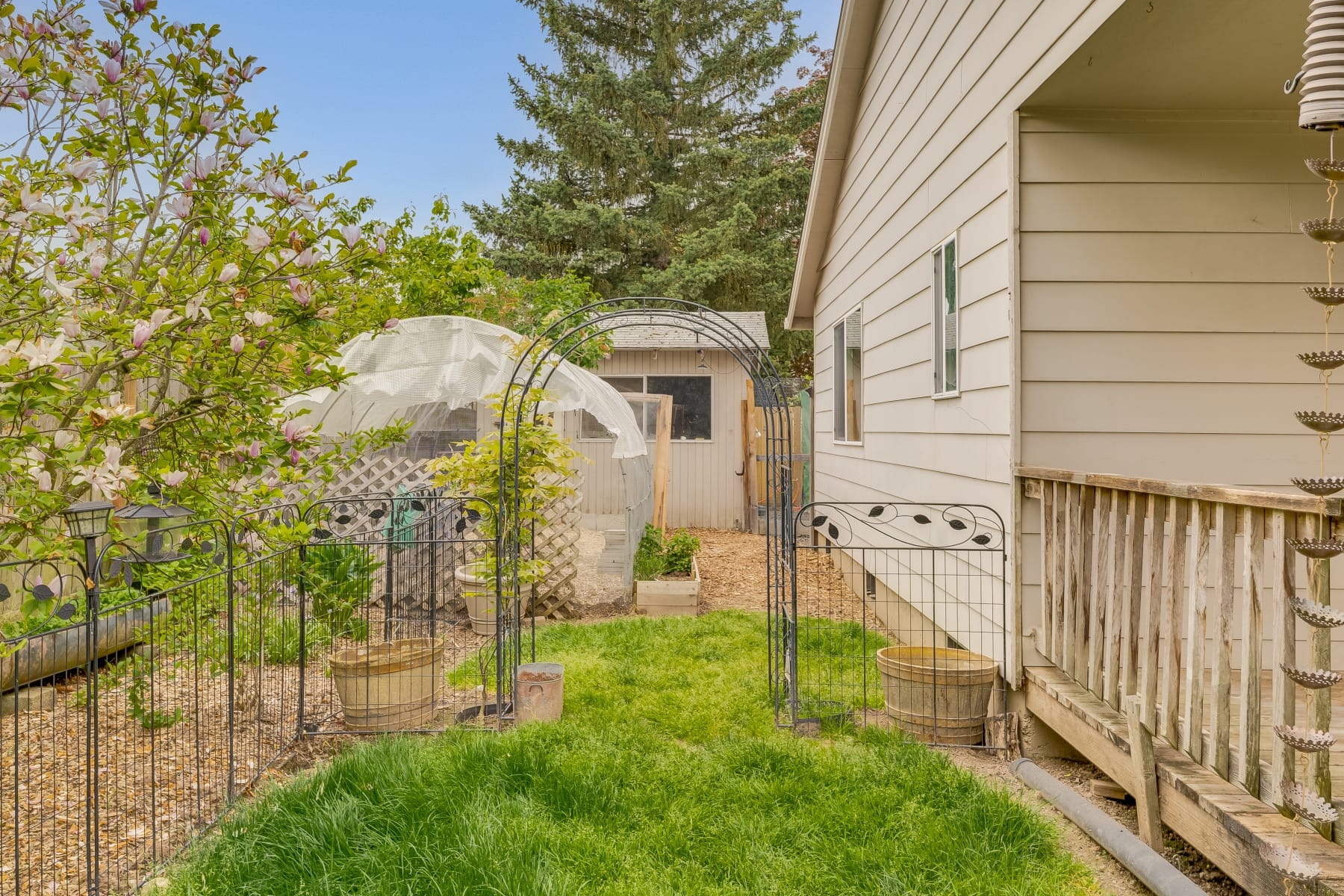  2024 NE POYNTER ST Hillsboro, OR 97124 - 物件實景