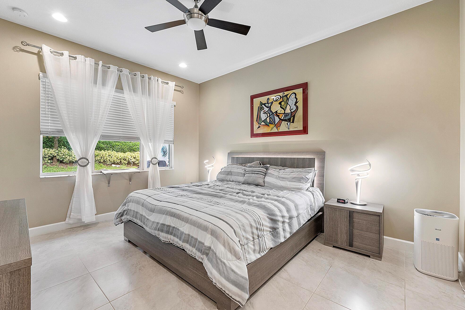 Boynton Beach, Florida, 33473, United States, 2 Bedrooms Bedrooms, ,2 BathroomsBathrooms,Residential,For Sale,1900739